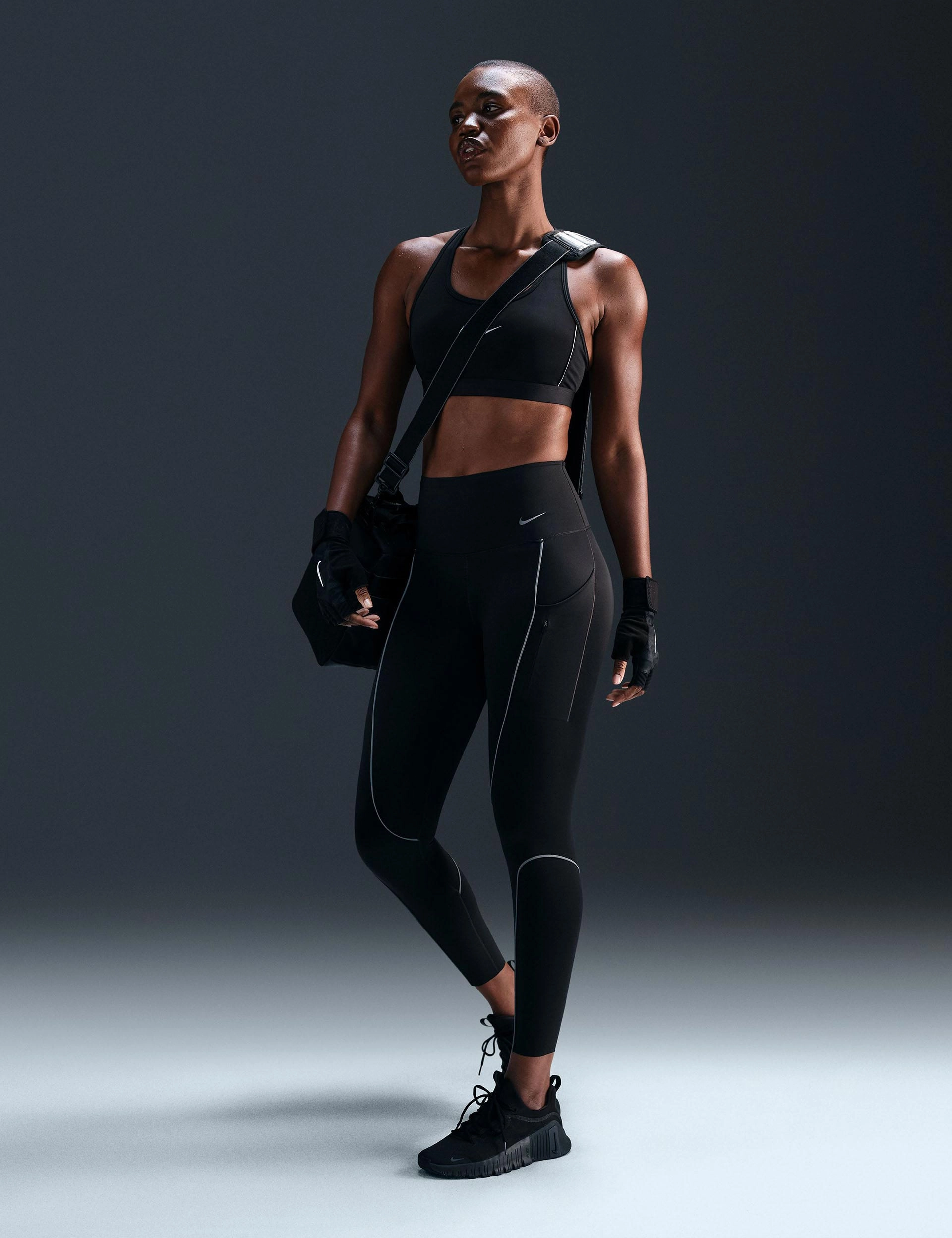 Air Comfort Everyday Movement Go High Waisted 7/8 Leggings with Pockets - Black