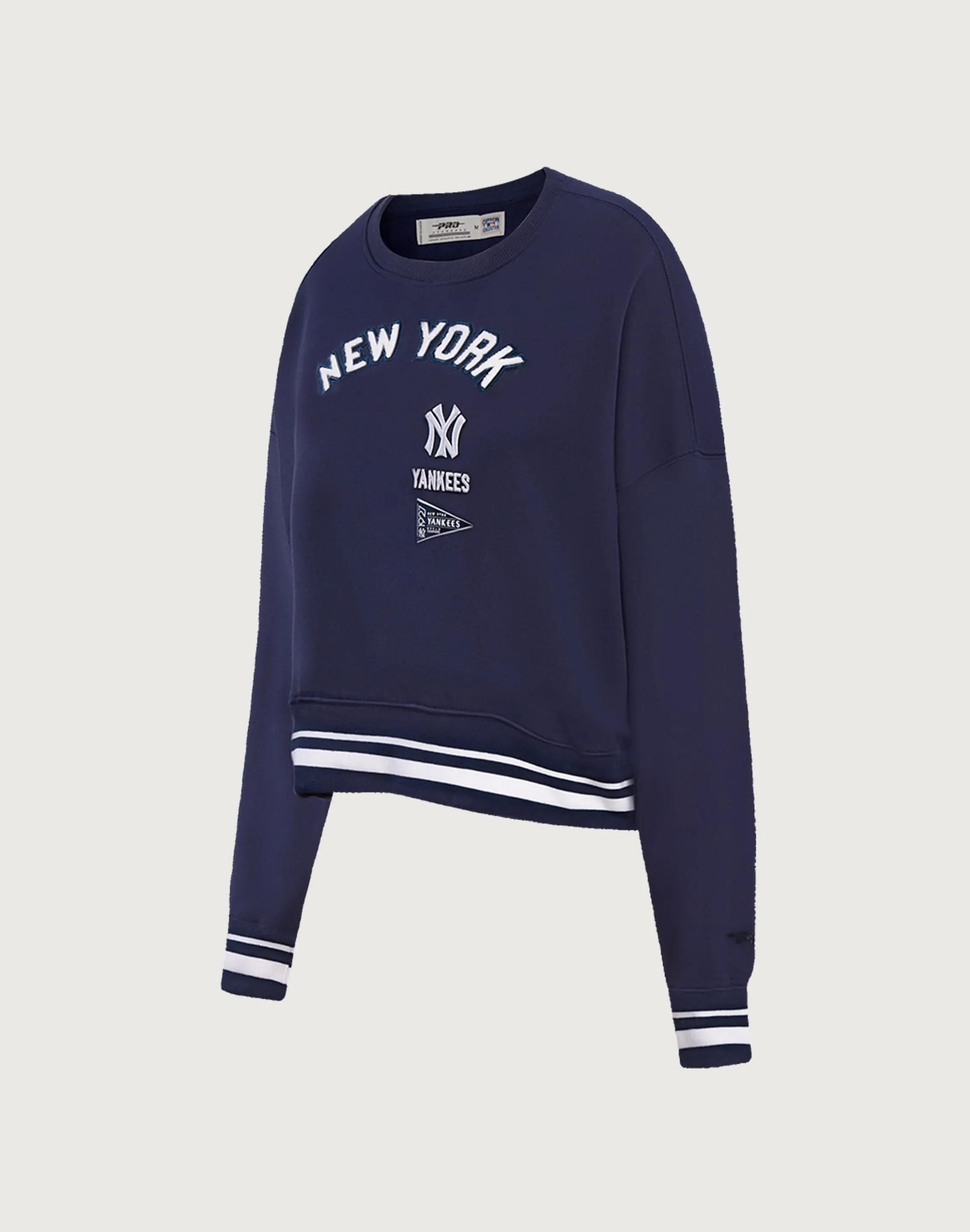 Pro Standard MLB New York Yankees Retro Classic Crewneck Brunch Fit