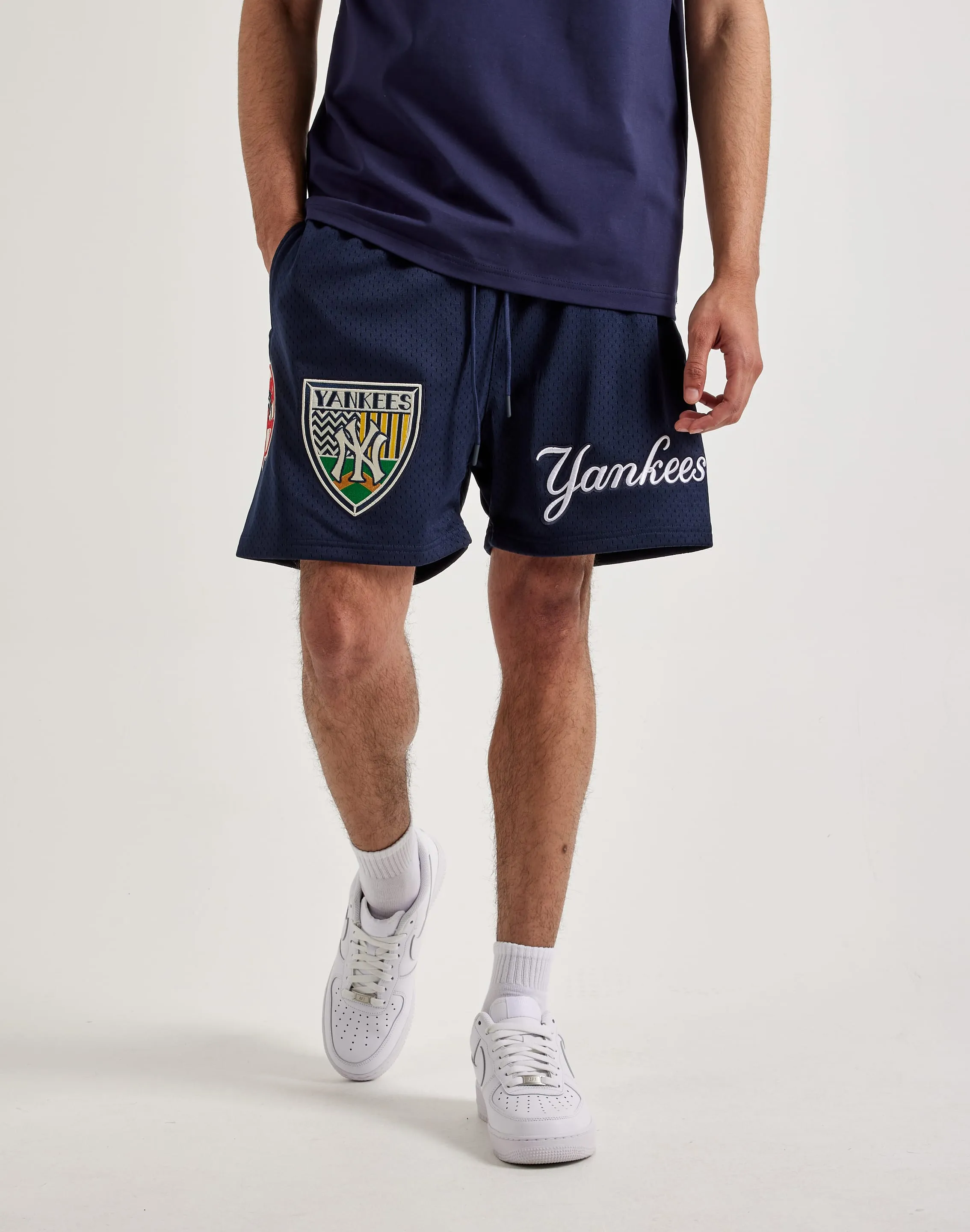 Pro Standard MLB New York Yankees Shorts Halo Glow
