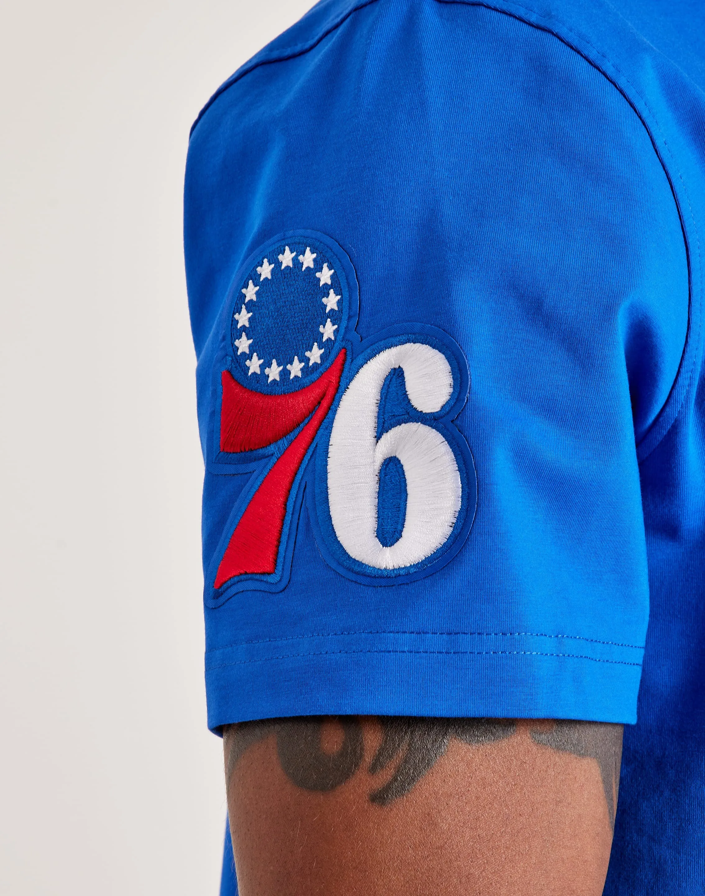 Pro Standard NBA Philadelphia 76ers Tee ElasticFree Cuffs
