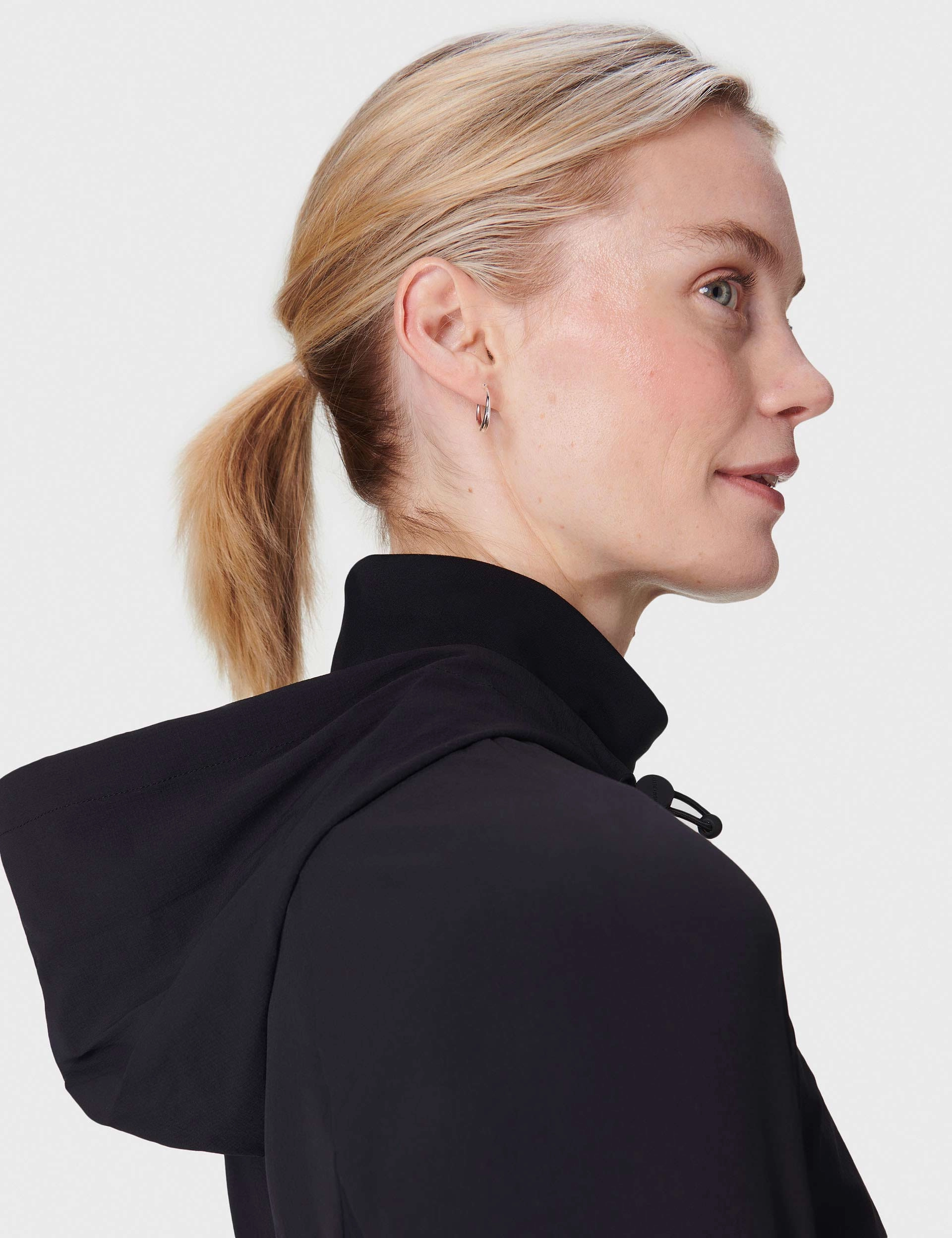 Pro Run Water Resistant Run Jacket - Black TemperatureRegulating Fabric Checkered Style