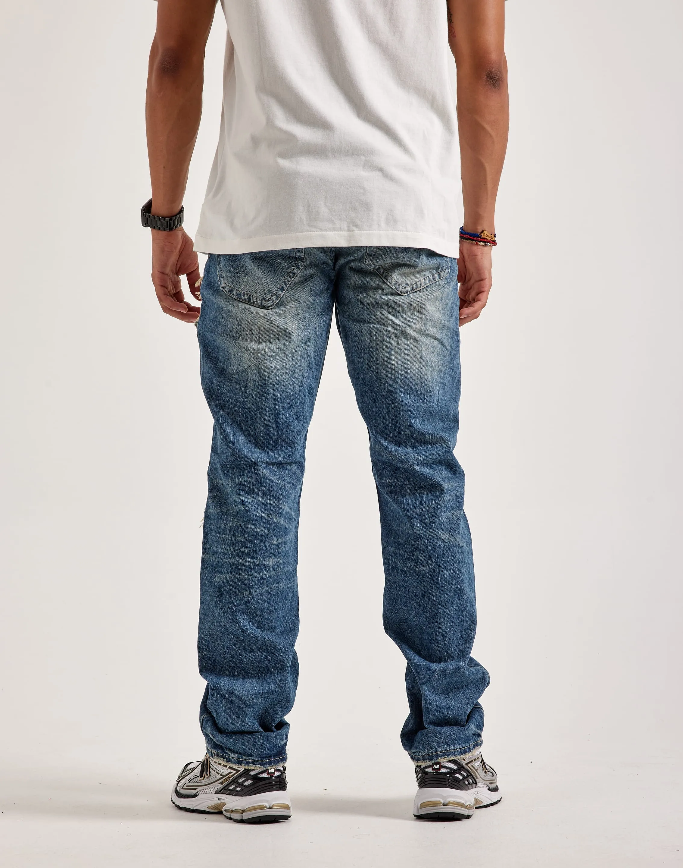 ErgonomicCut Fast Fit Smuggler's Moon Distressed Denim Jeans