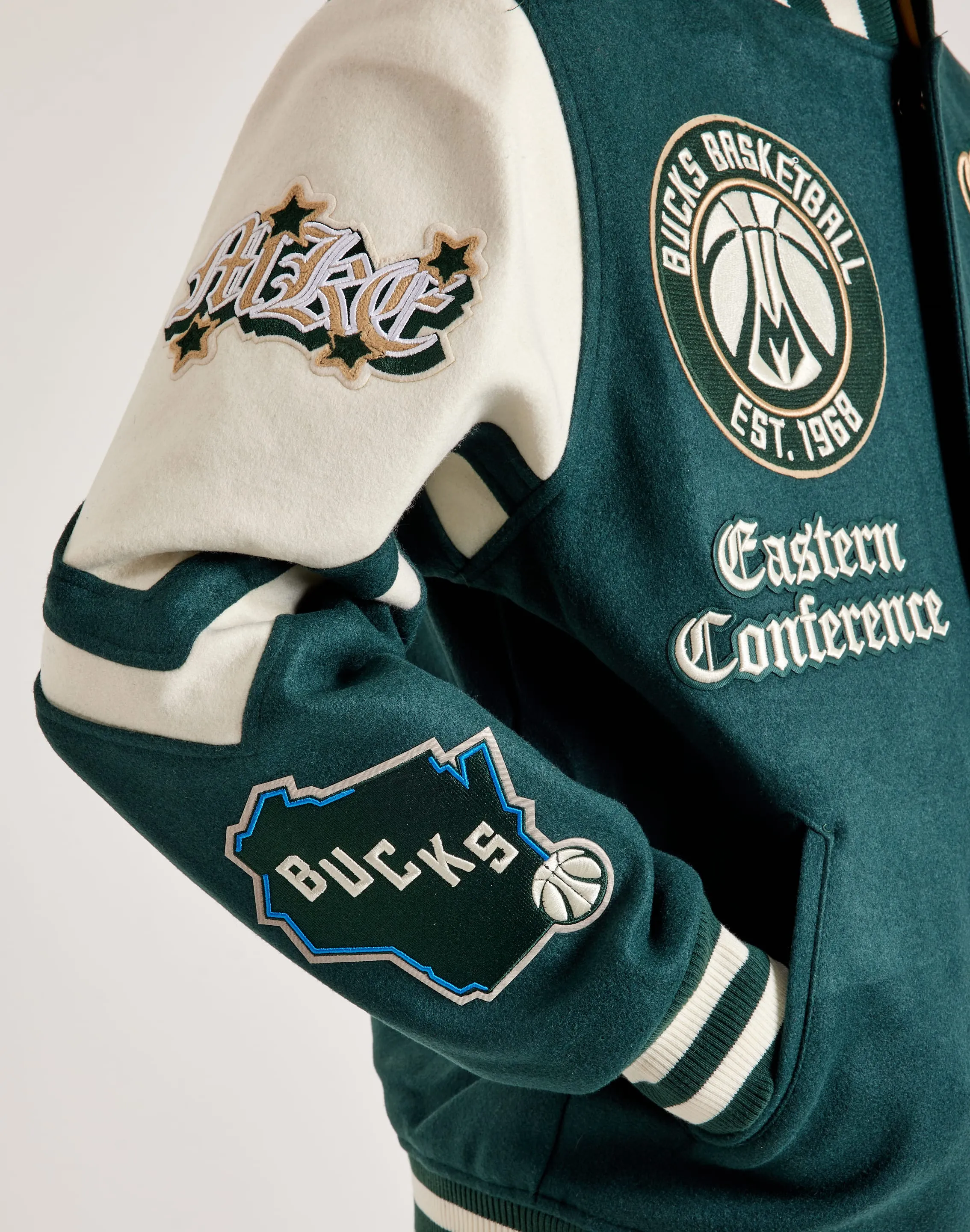 Flexible Waistband Pro Standard NBA Milwaukee Bucks Varsity Jacket
