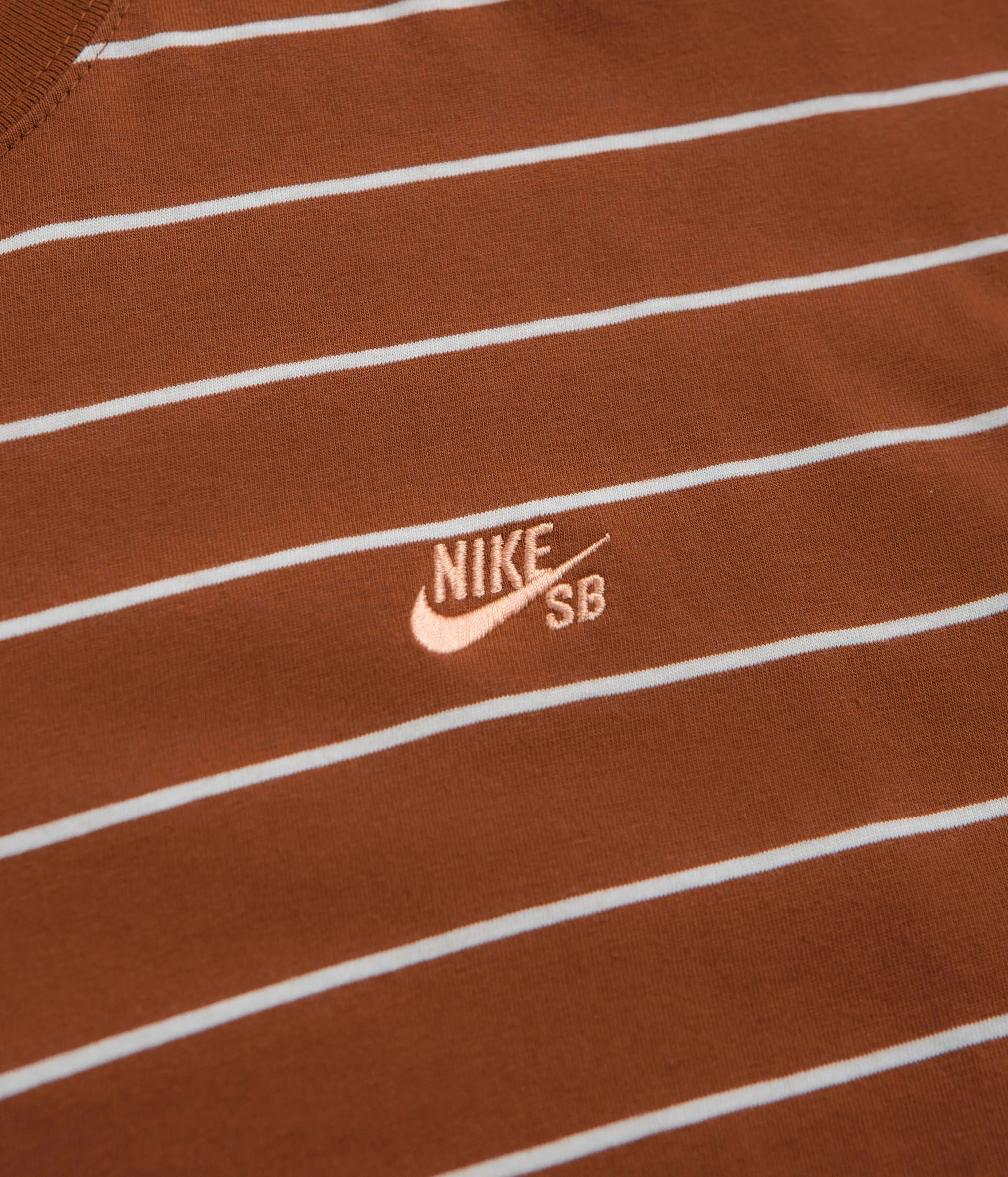 Nike SB Stripe T-Shirt - Cinnamon billiards event