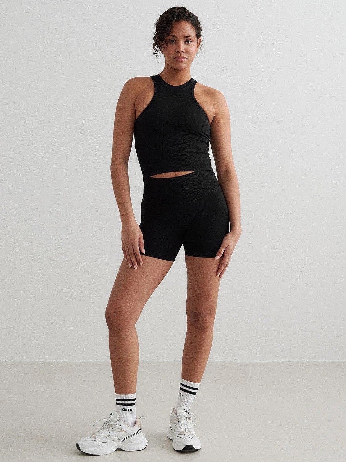 Modern Look Breezy Comfort Black Shape Seamless Hotpants