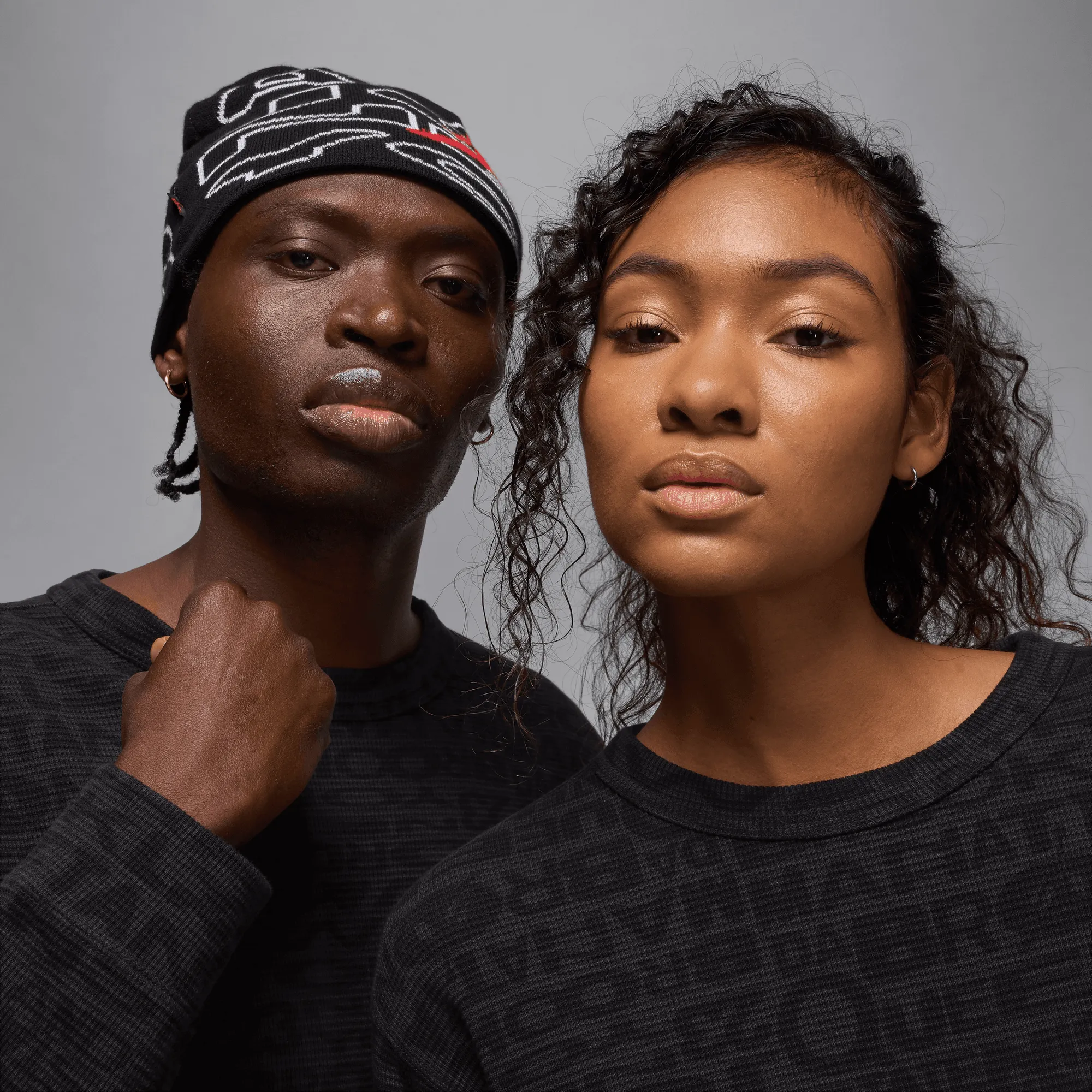 AWAKE NY X JORDAN THERMAL L/S CREW "BORO" - BLACK Modern Chic Sheer Glow