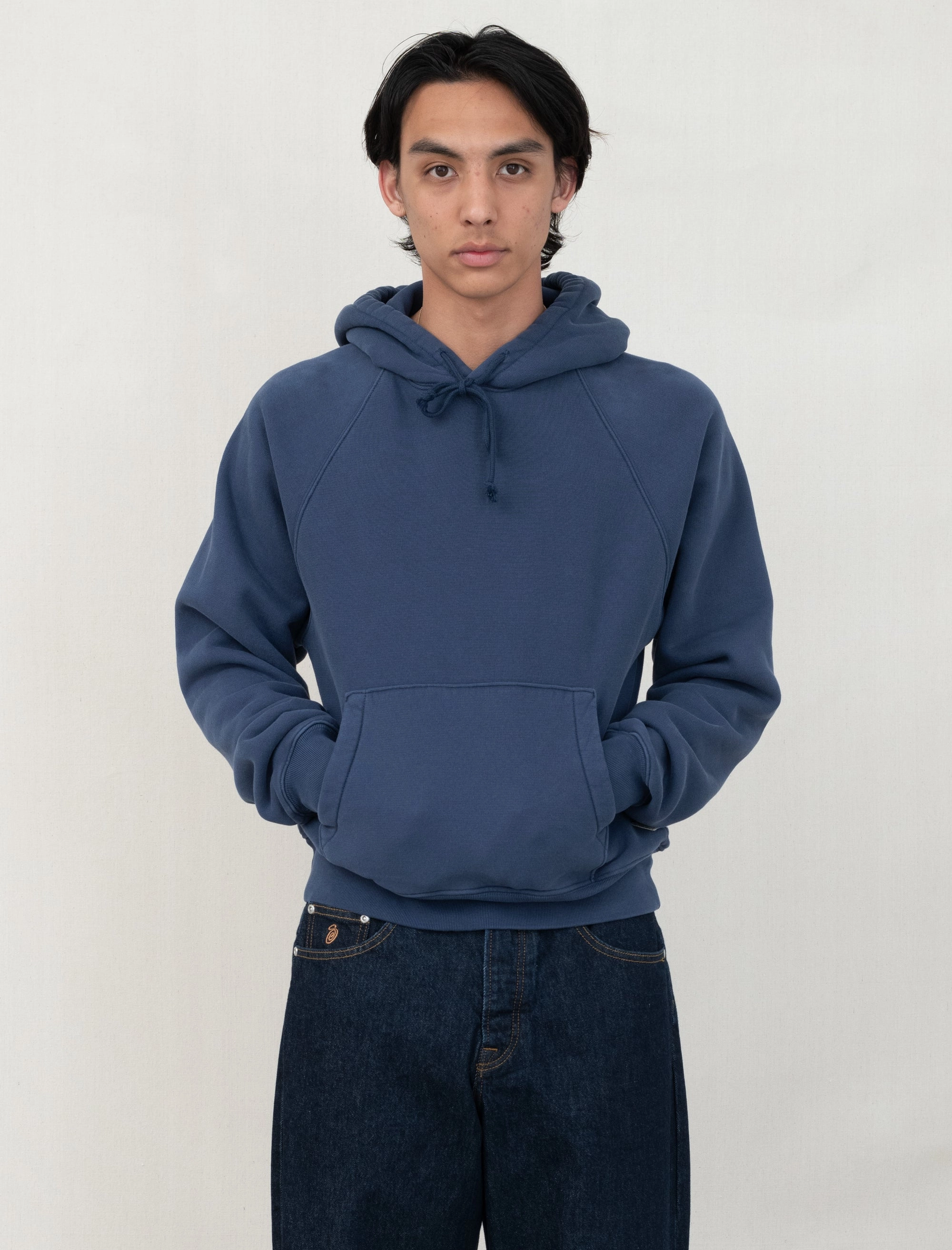 Versatile Style Seamless Stitching Raglan Hoodie (Navy)