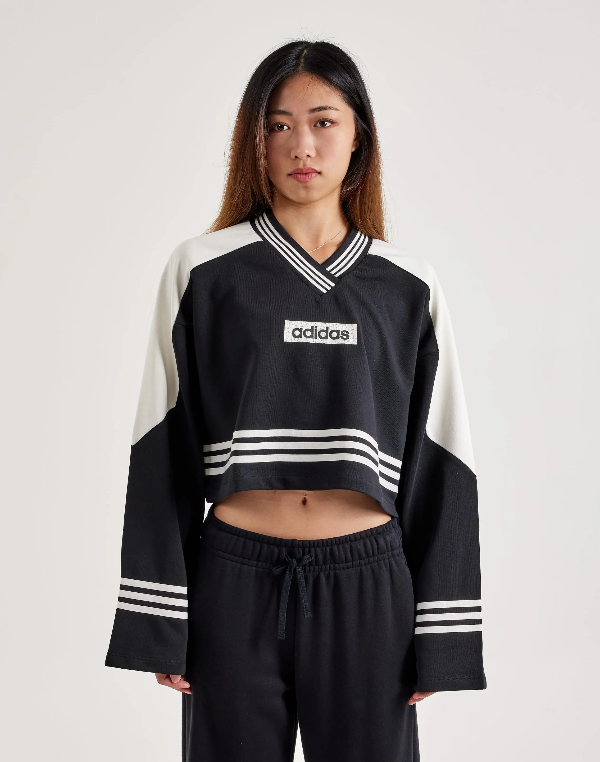 Flash Look Breathable knit Adidas Blocking Crewneck Sweatshirt