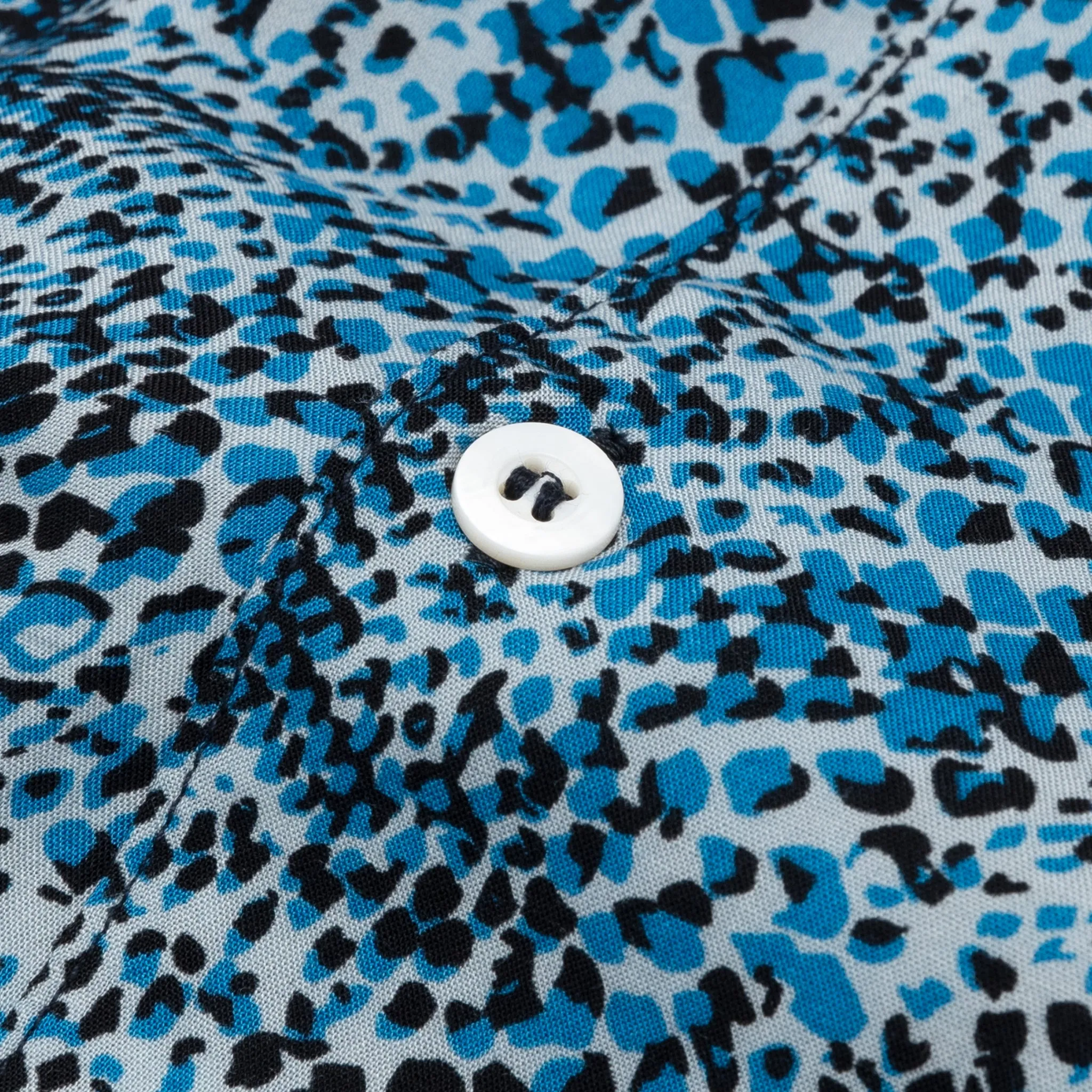 Chic Design RAYON CAMP COLLAR L/S SHIRT