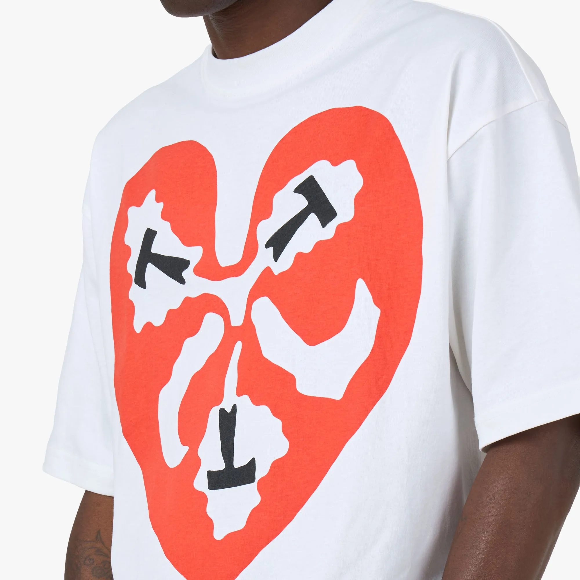 The Trilogy Tapes TTT Heart T-Shirt / White Cuffed hem