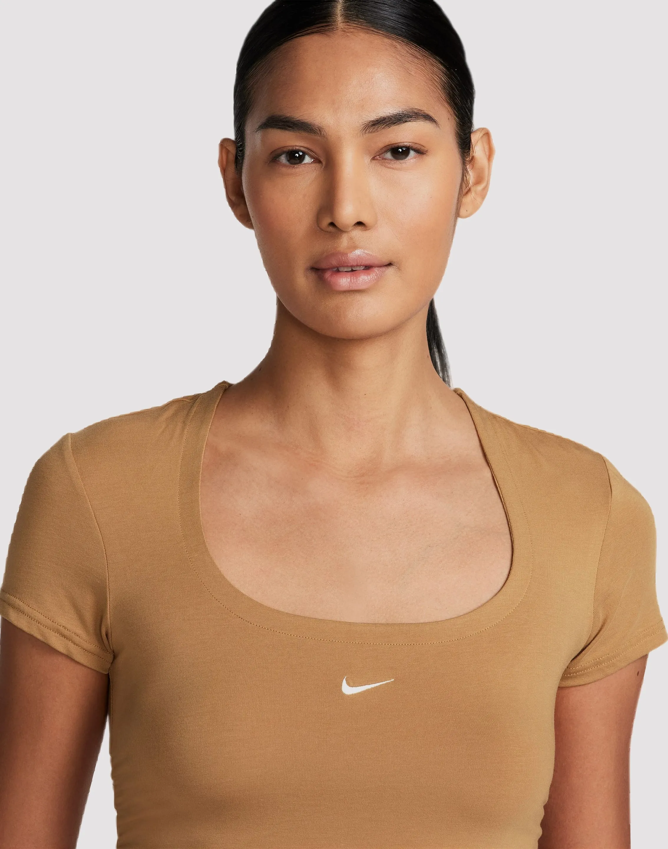 Air Move Body Free Nike Sportswear Chill Knit Short-Sleeve Square-Neck Top