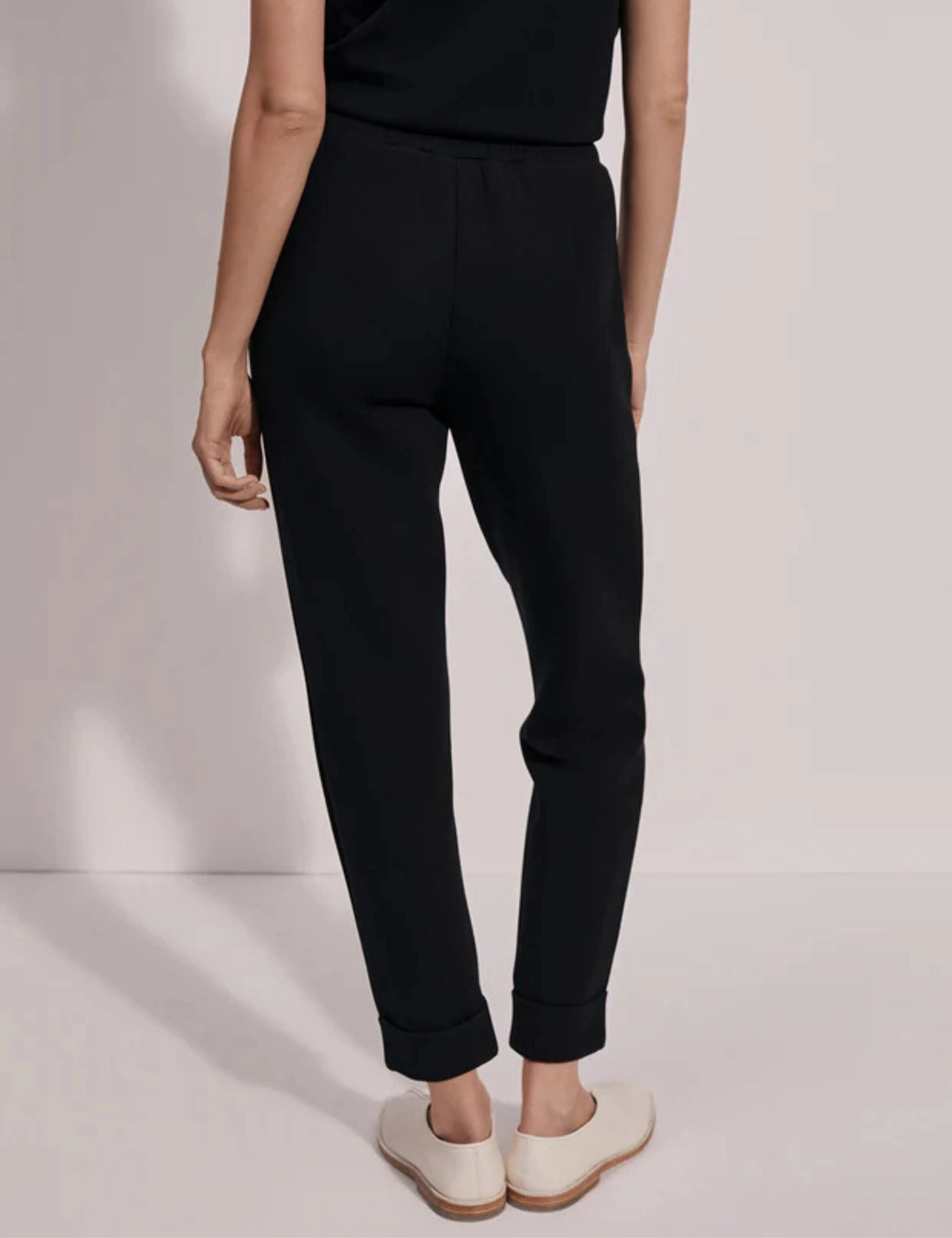 The Rolled Cuff Pant 25" - Black Sweat Resistant Fabric