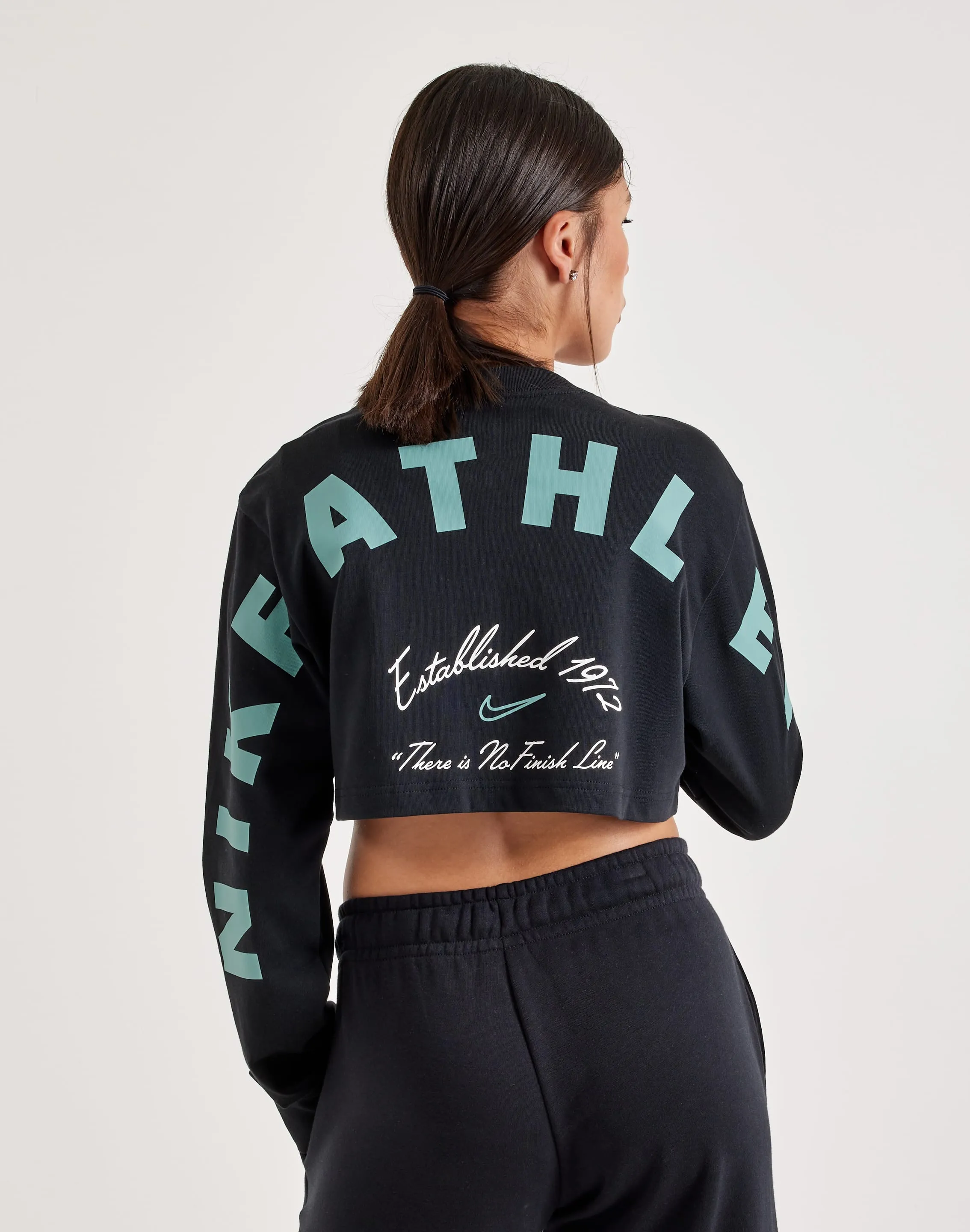 Team Edge Nike Long-Sleeve Cropped Tee