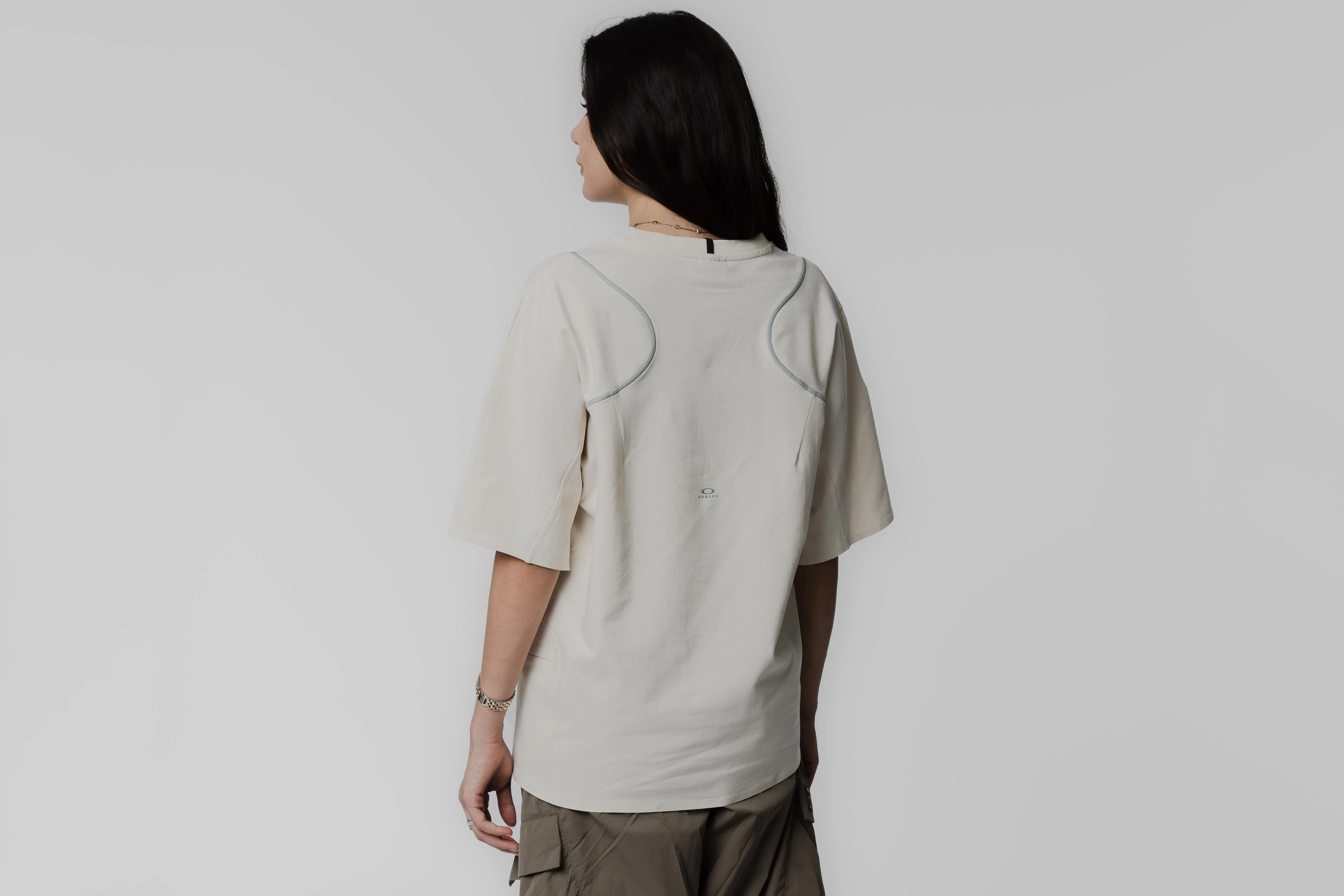 Oakley Latitude Flight SS Tee Non Irritating Seam Finish