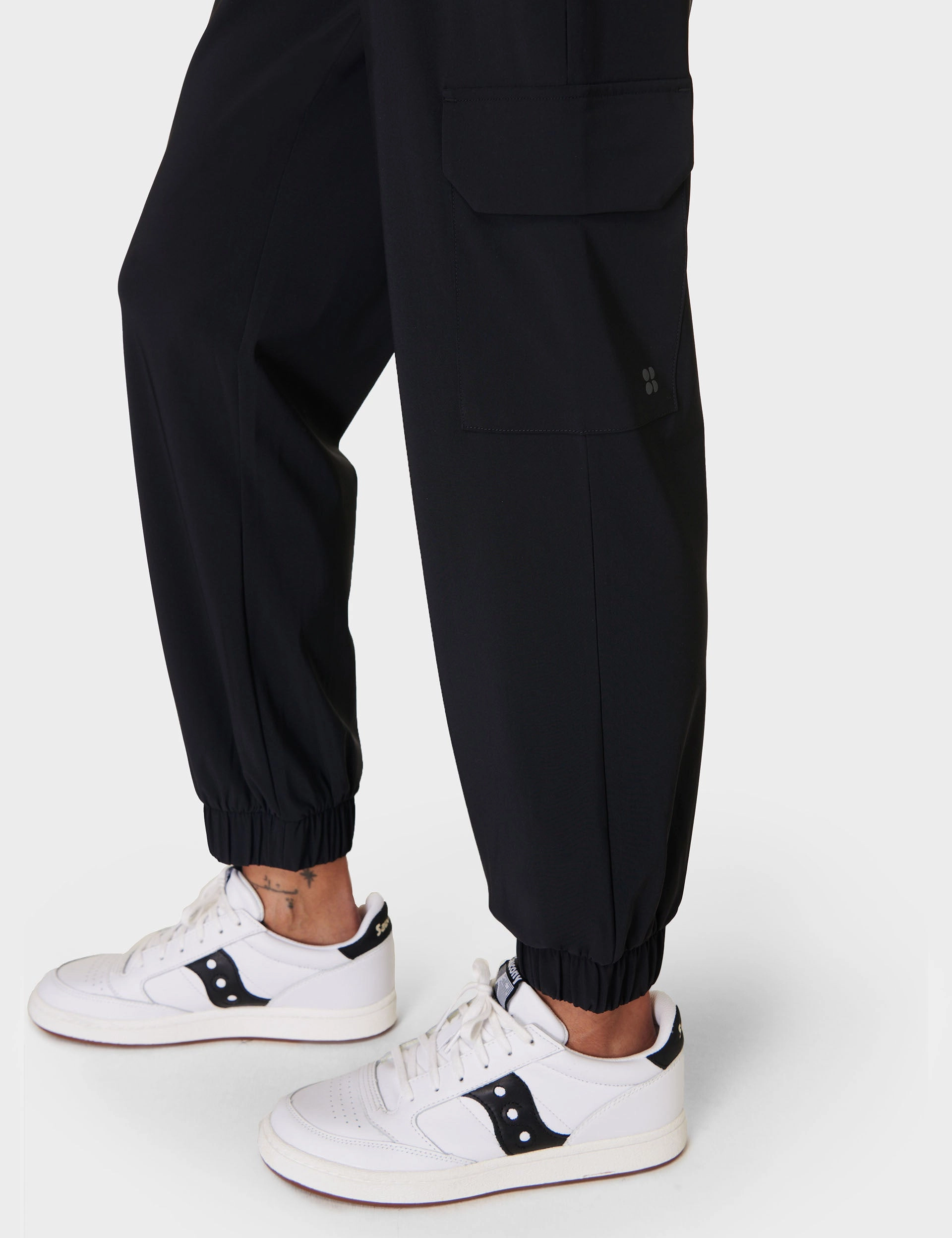 Flexible Articulated Knees Explorer Cargo Pant - Black