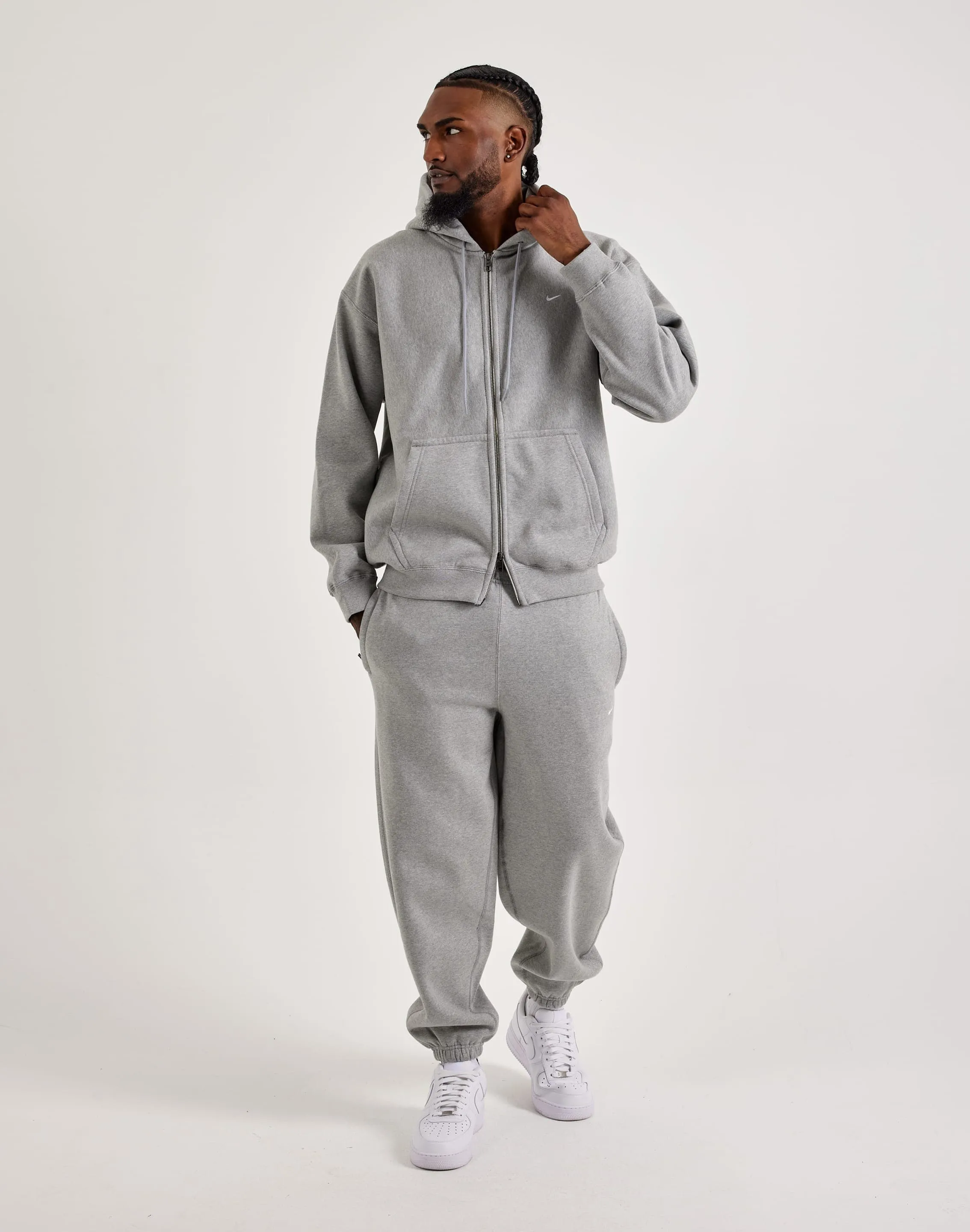 Nike Solo Swoosh Fleece Full-Zip Hoodie smooth zipper