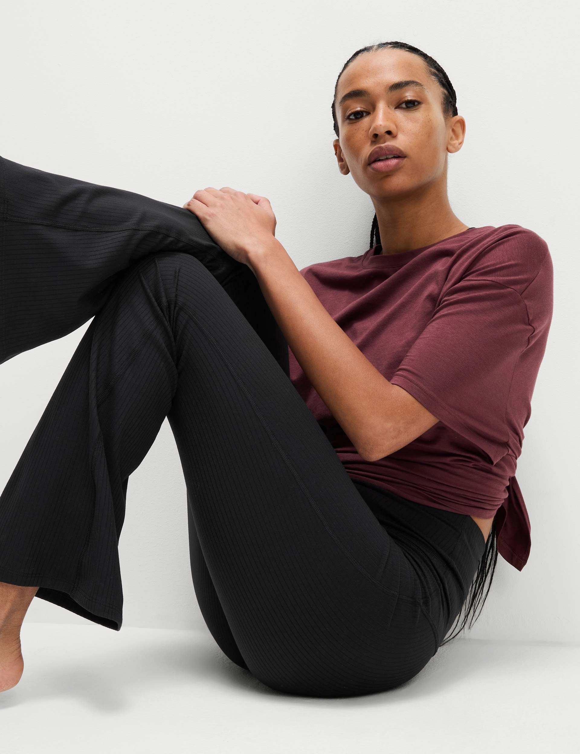 Layered Paneling Ribbed High Waisted Flared Yoga Leggings - Black