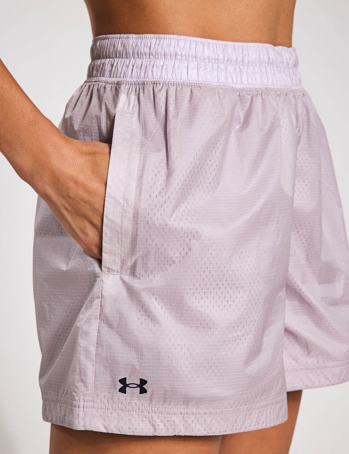 Elastic hem cargo style Rival Woven Shorts - Grey Dawn/Black