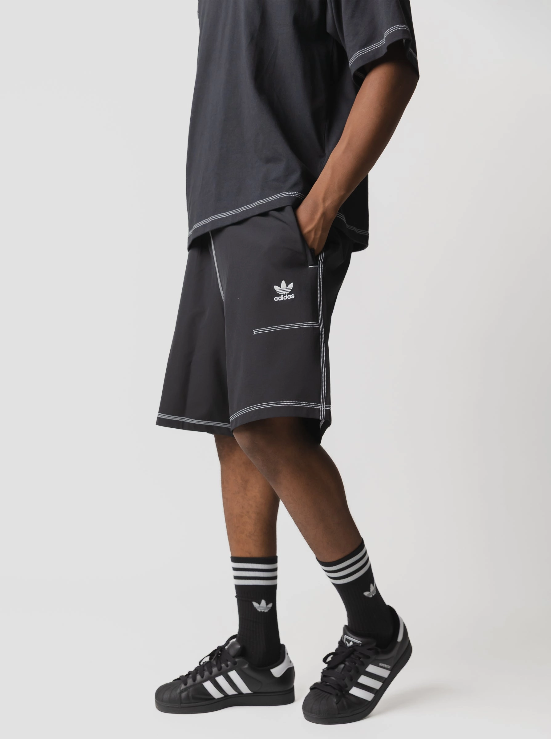 Trefoil Essentials Shorts Reflective Trim Detail