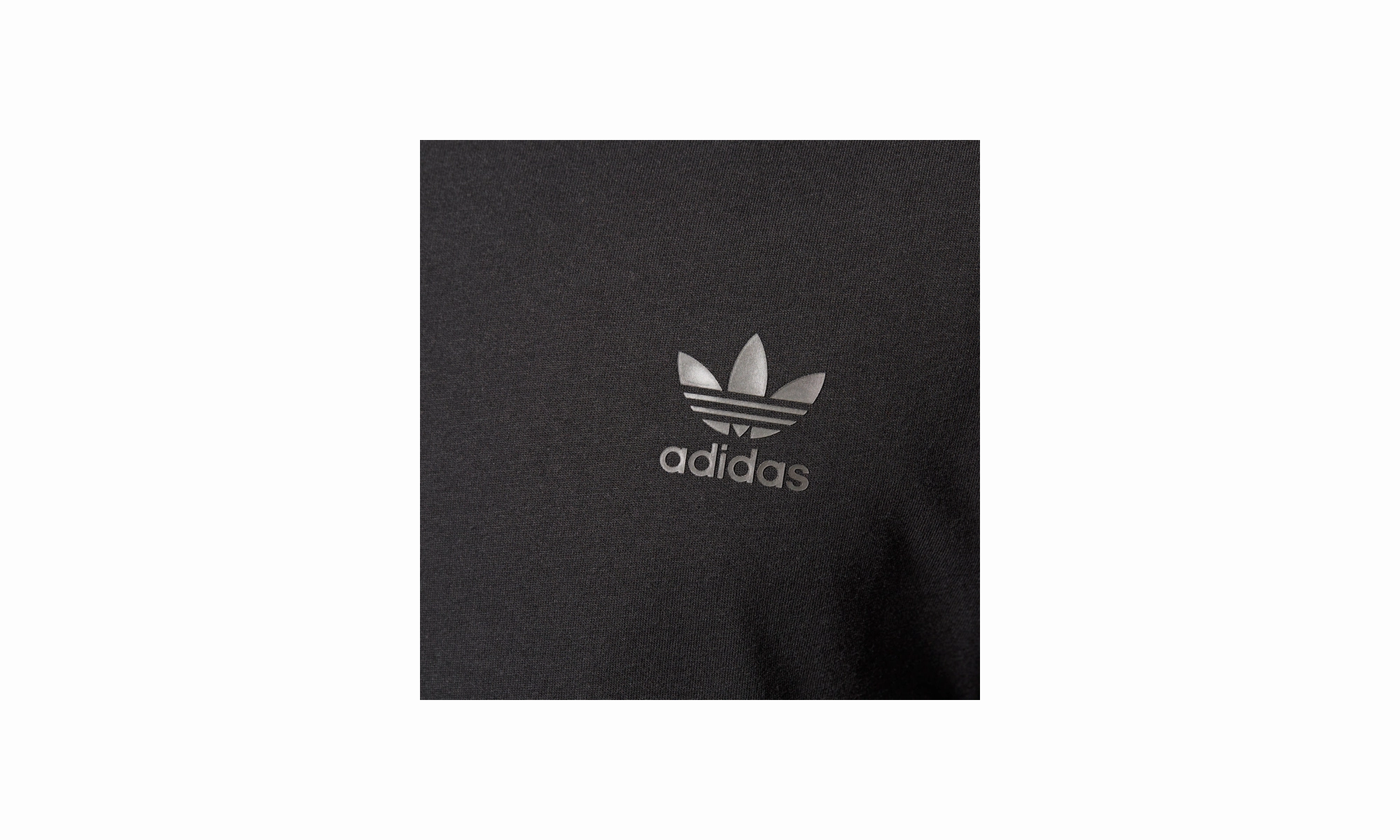 Trefoil Shortsleeve T-Shirt "Black" Office Glam
