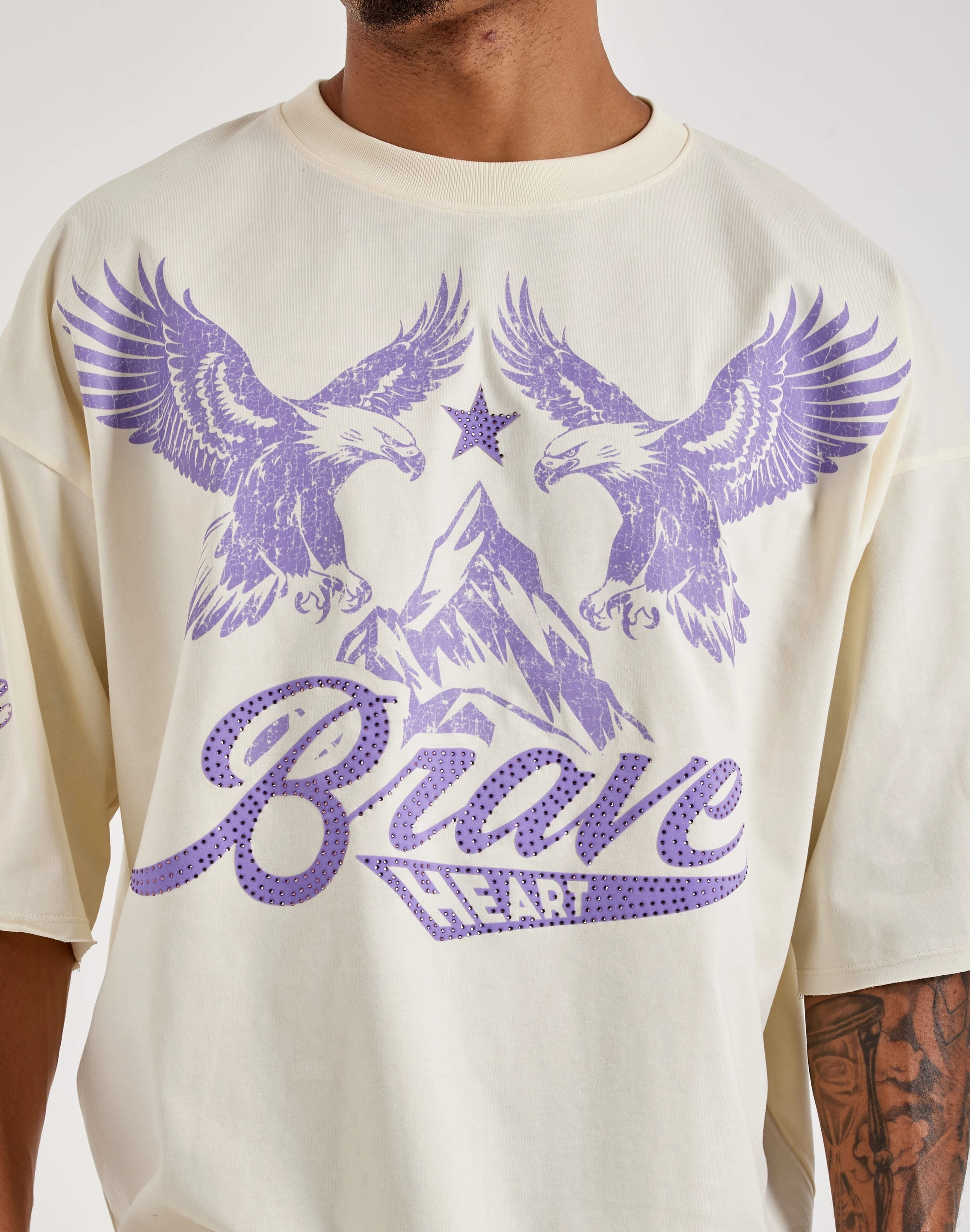 Roku Studio Brave Heart Tee Silver Glow