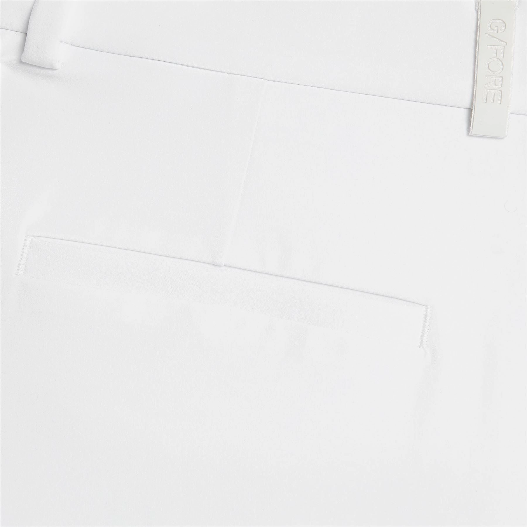 Crisp Texture Anti Cling Technology Maverick Four-Way Stretch Lined Shorts Snow