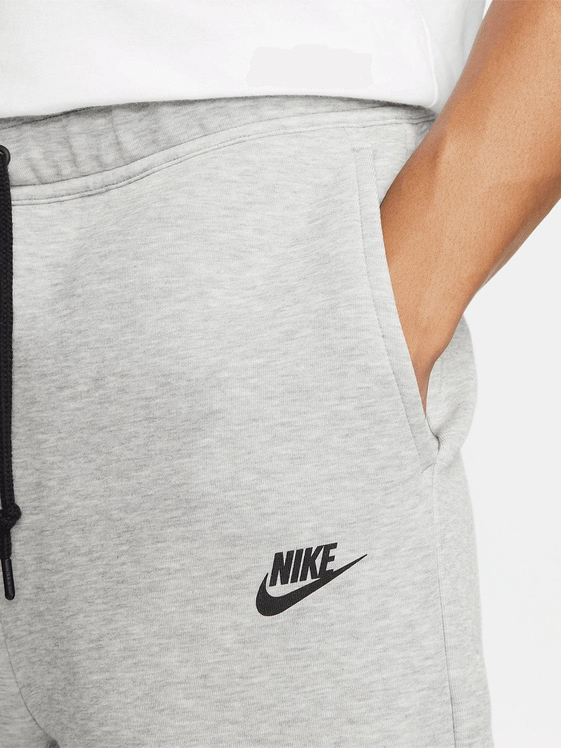 Tech Fleece Shorts Wind Resistant Panels skateboarding gear