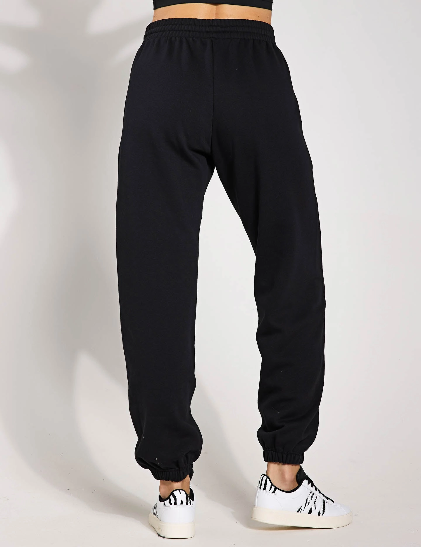 Ergonomic Bent Seam Placement ALL SZN Fleece Loose Joggers - Black