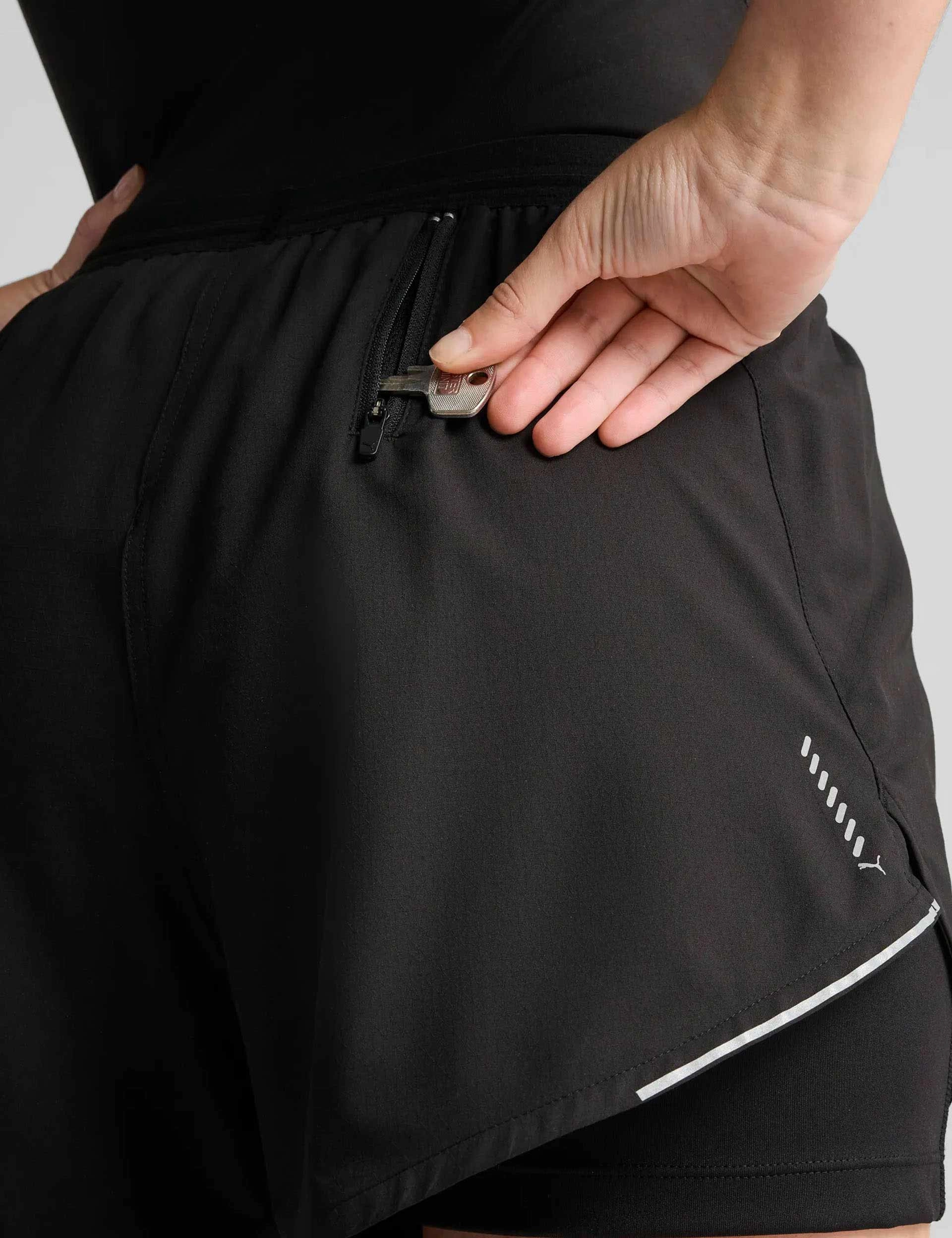 light texture Run Ultraweave 2-in-1 4" Shorts - Black