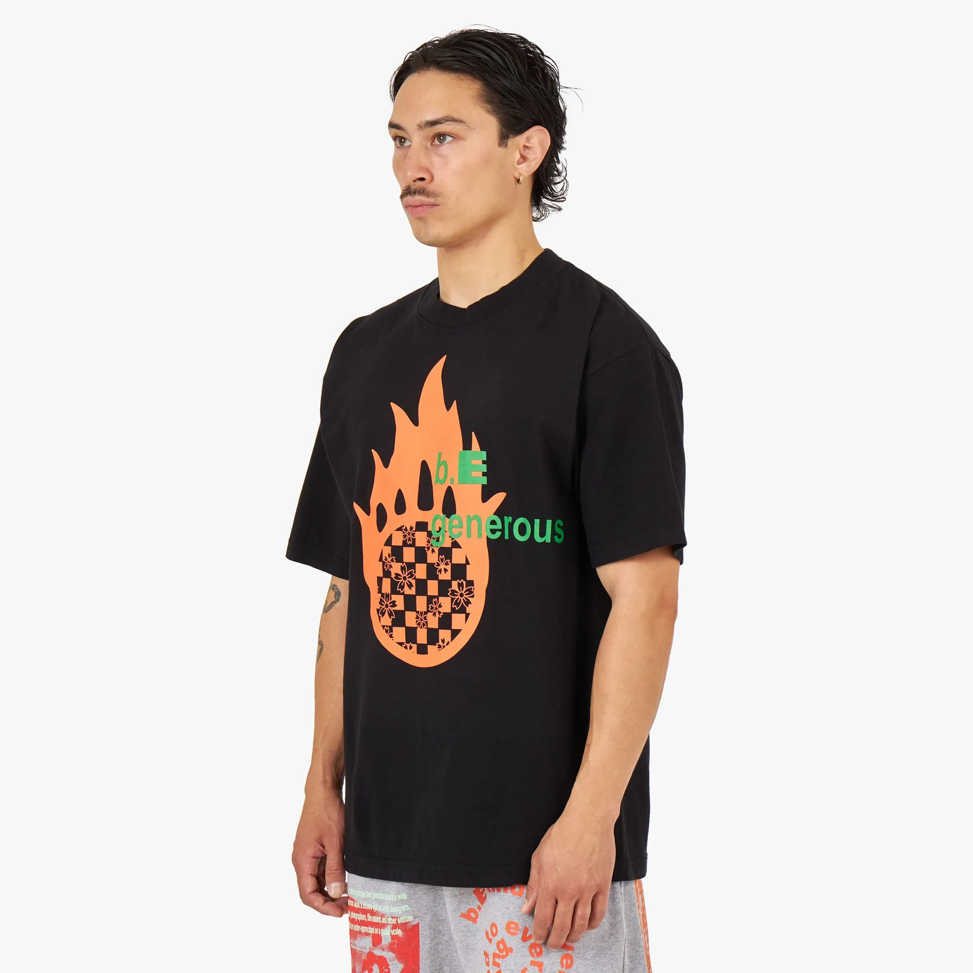 b.Eautiful b.E Generous T-shirt / Black Patterned Design