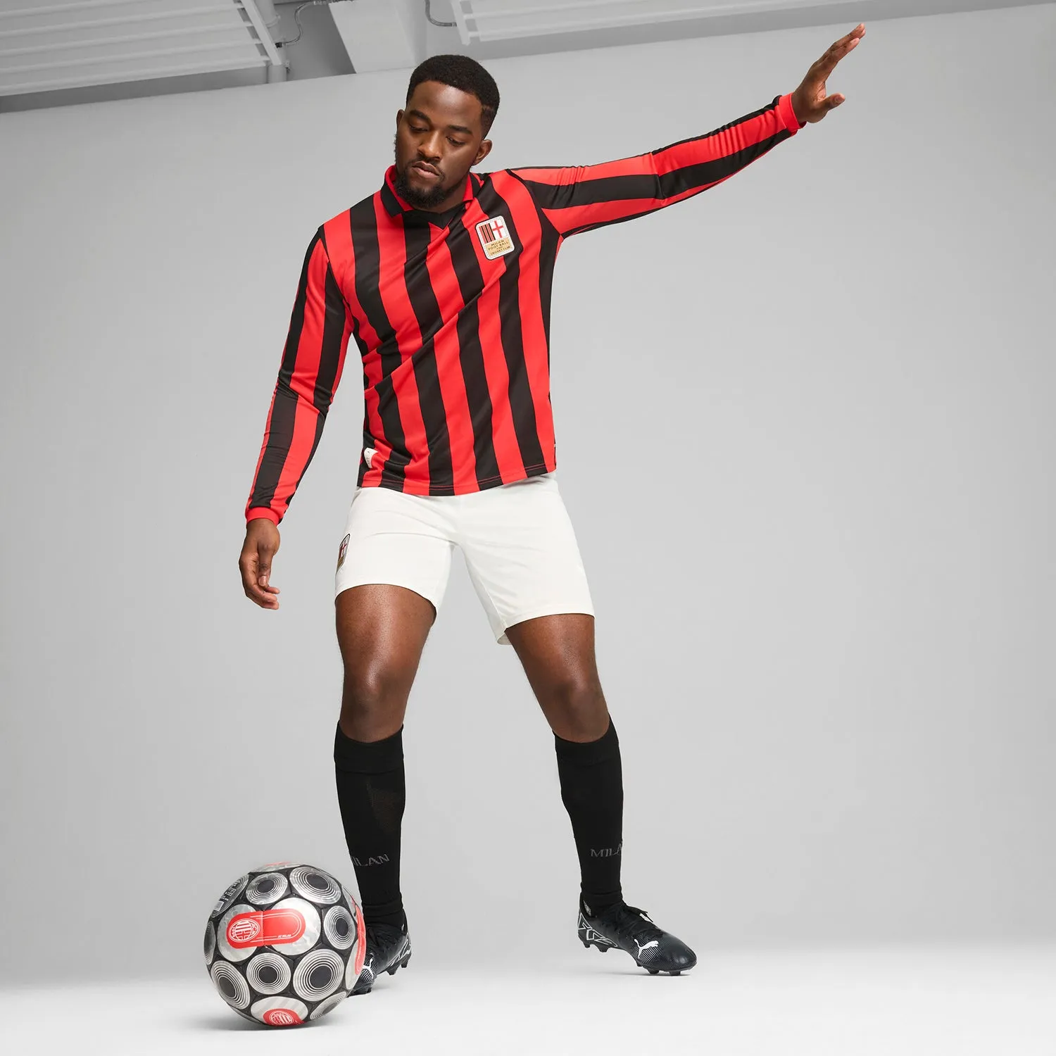 TumbleDry Safe CompactPackaging AC Milan 125th LS Authentic Jersey - Mens