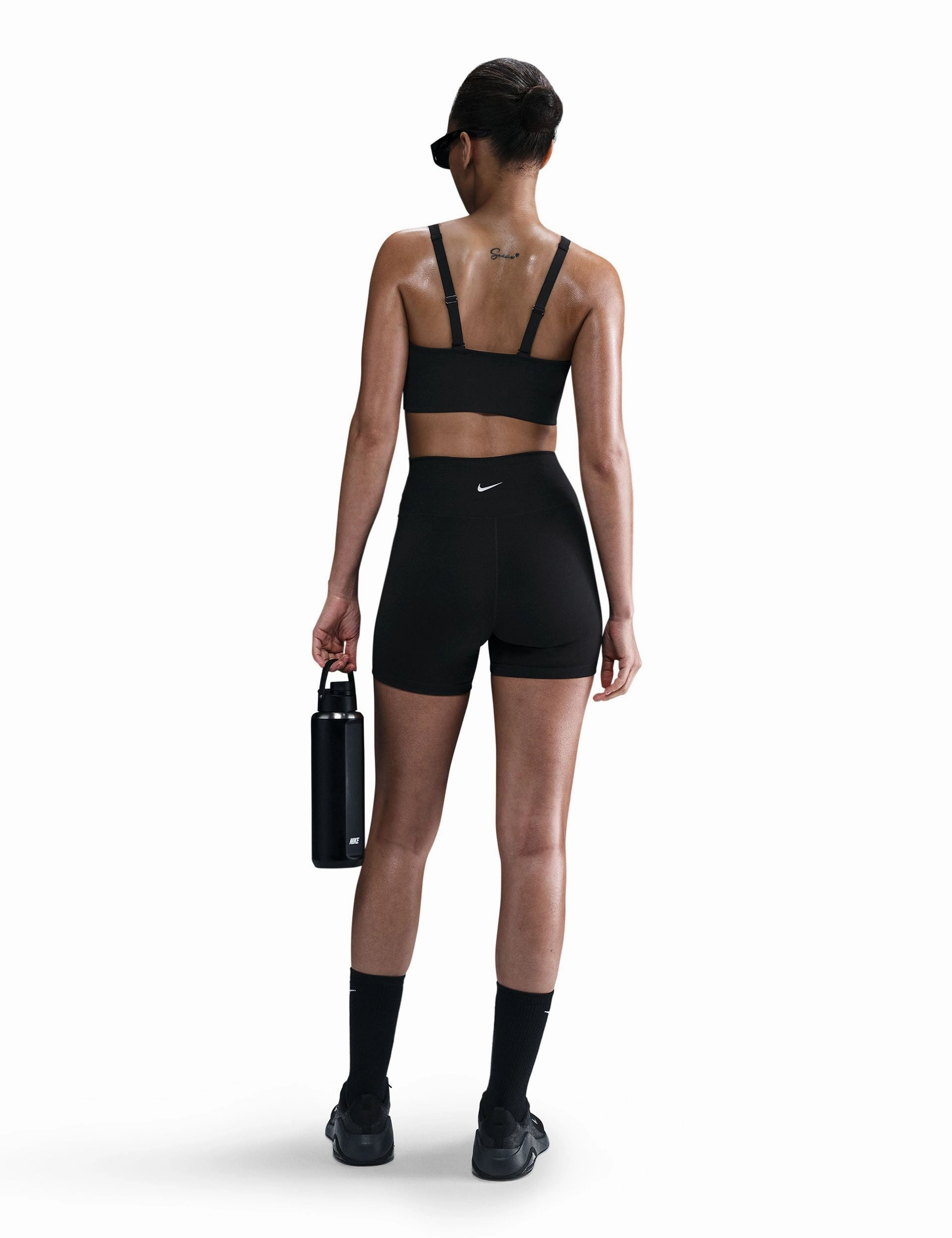 Flexible frame Tasseled edges seams Alate Medium Support Longline Sports Bra - Black/Cool Grey