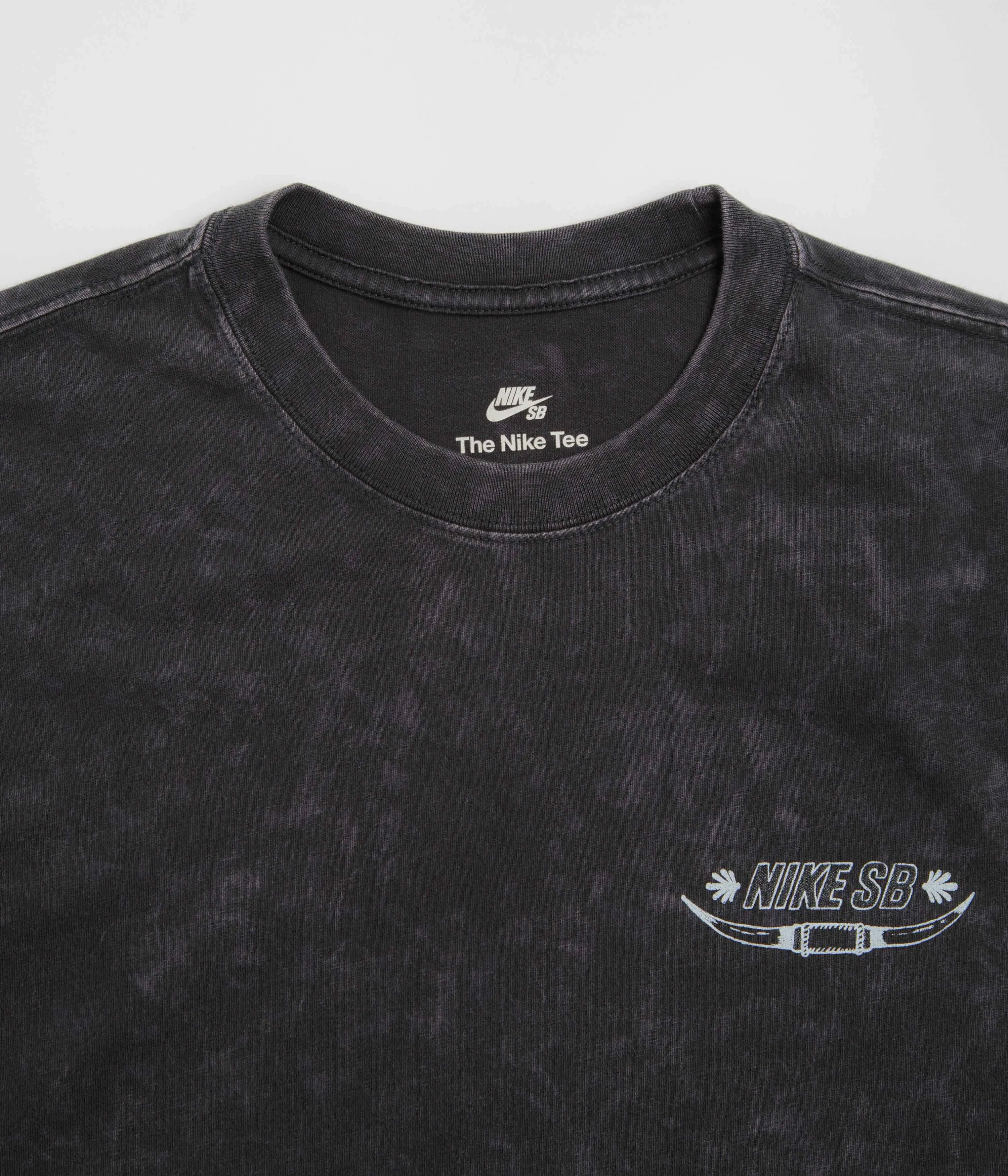 jogger pants silhouette Nike SB Western Bee T-Shirt - Off Noir