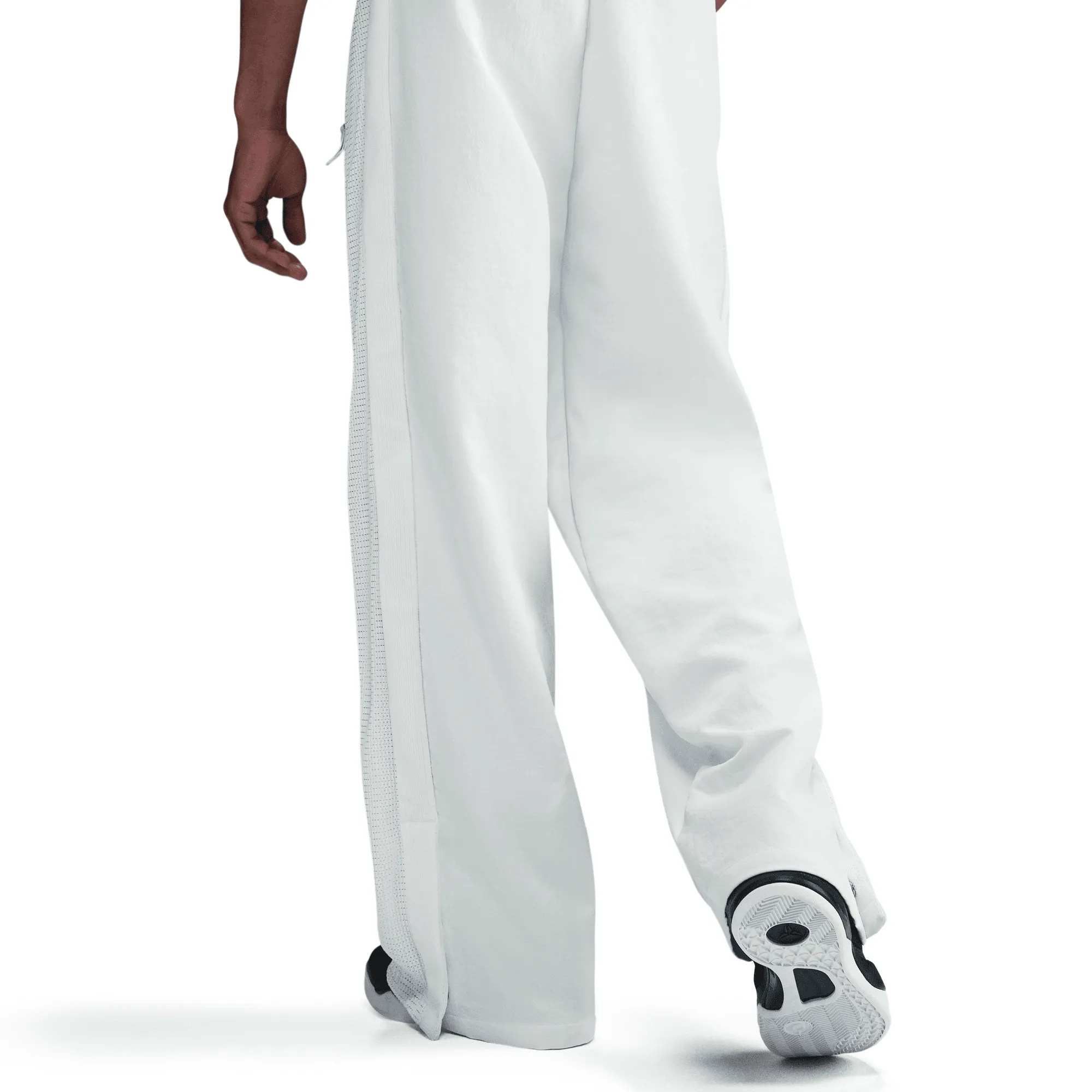 KOBE DETAILS PLEATED PANTS - WHITE Strong Edge Lean Glow