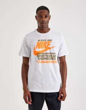Nike Sportswear Tee WearResistantHem