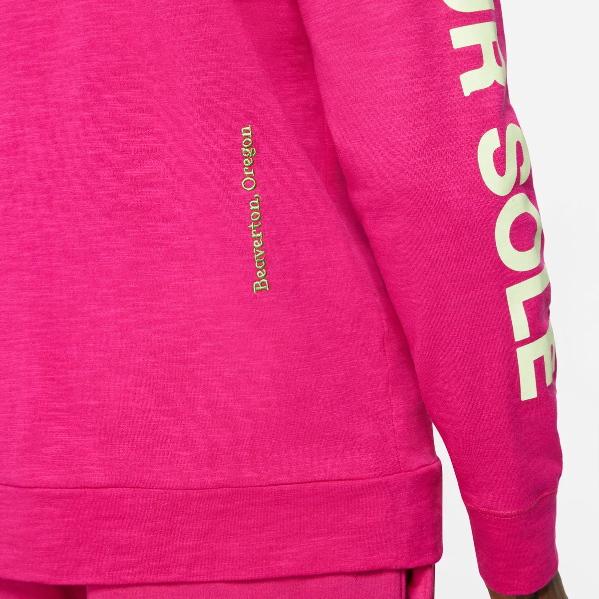 City Beat Flexible Waistband Nike Sportswear Long Sleeve Top (Fireberry)