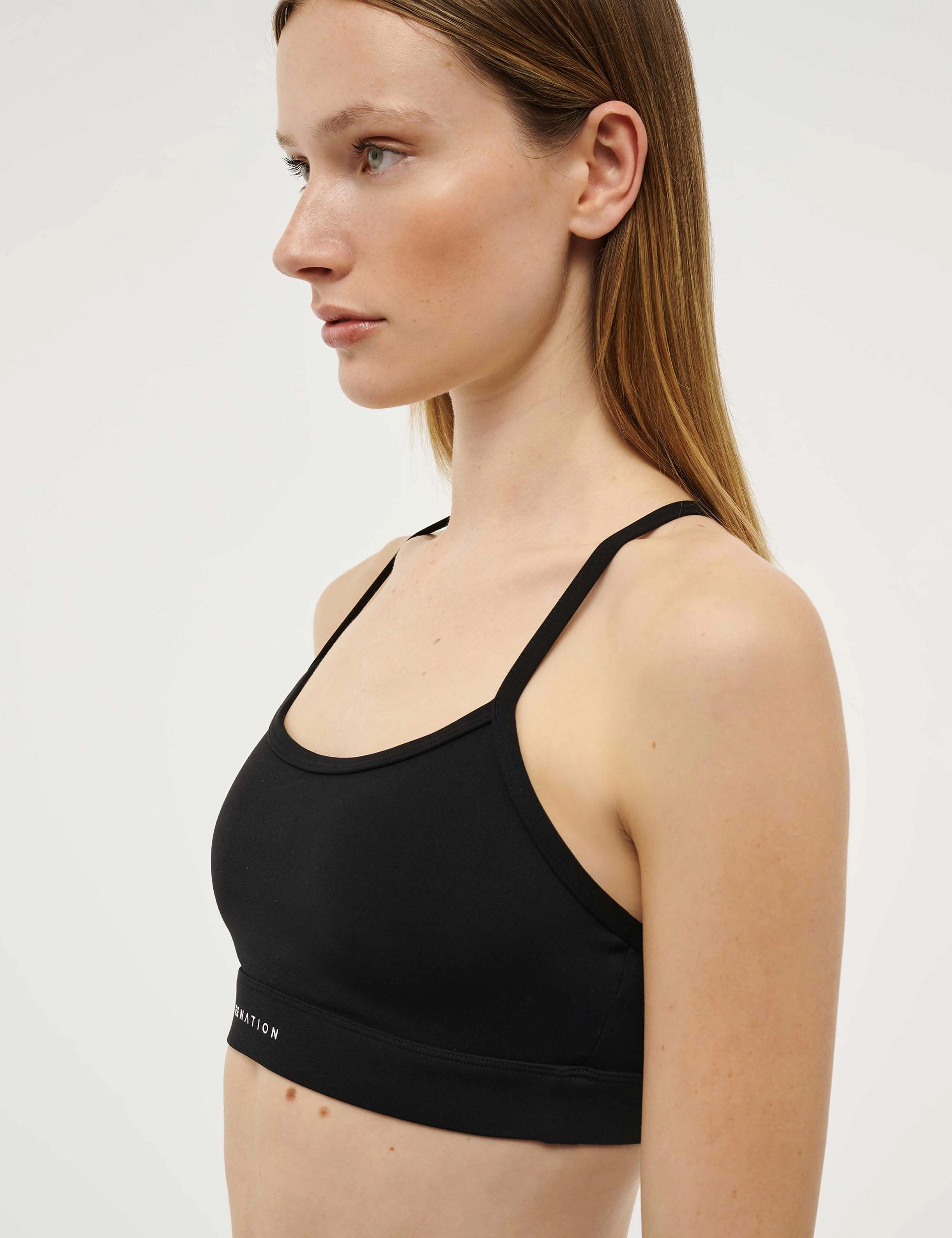 Signature Sports Bra - Black Water-resistant