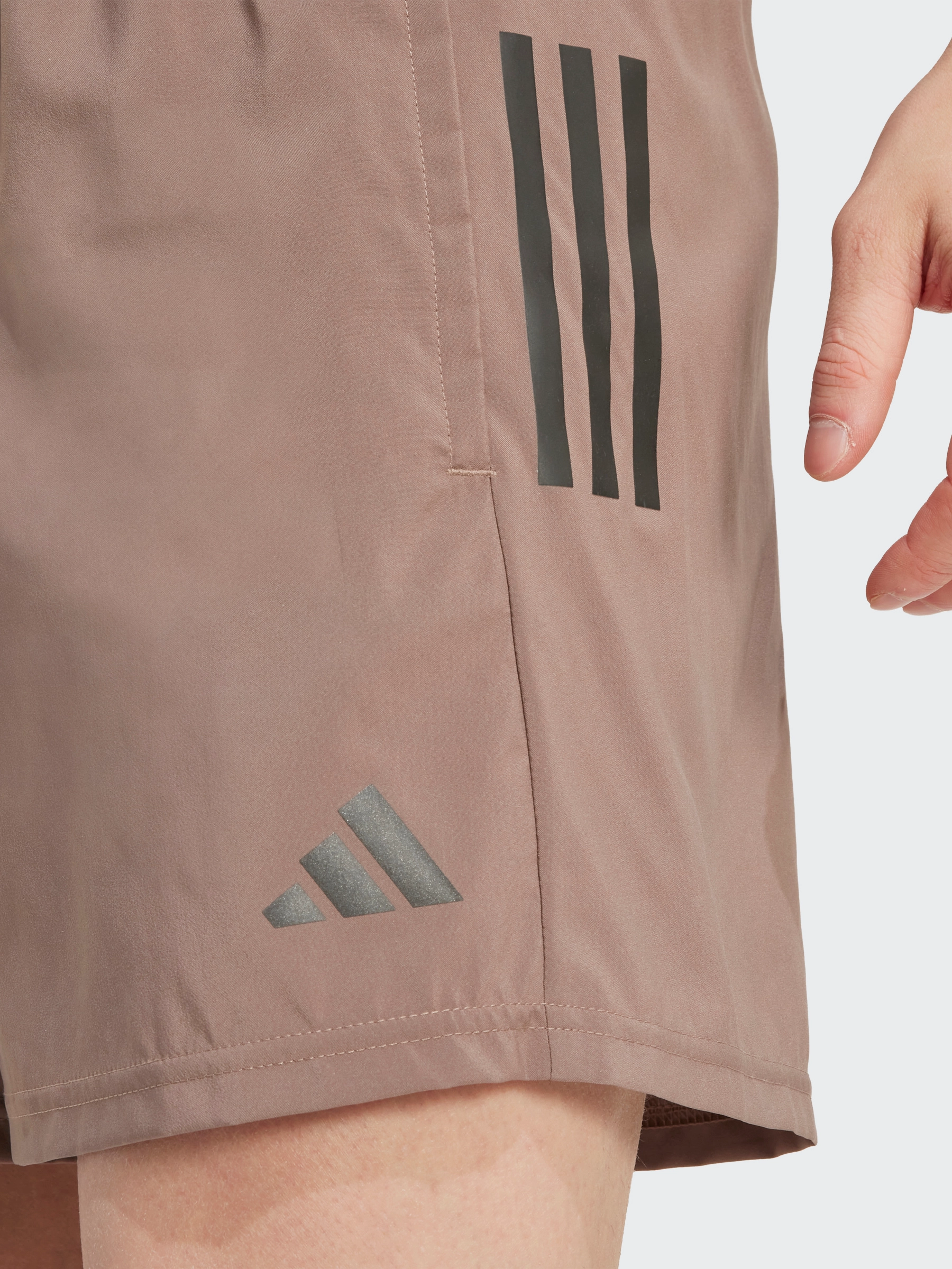 Own The Run Short Anti Odor Treatment scarf