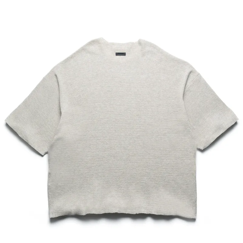hiking venue Fear Of God Essentials Waffle Tee - Heather Stone