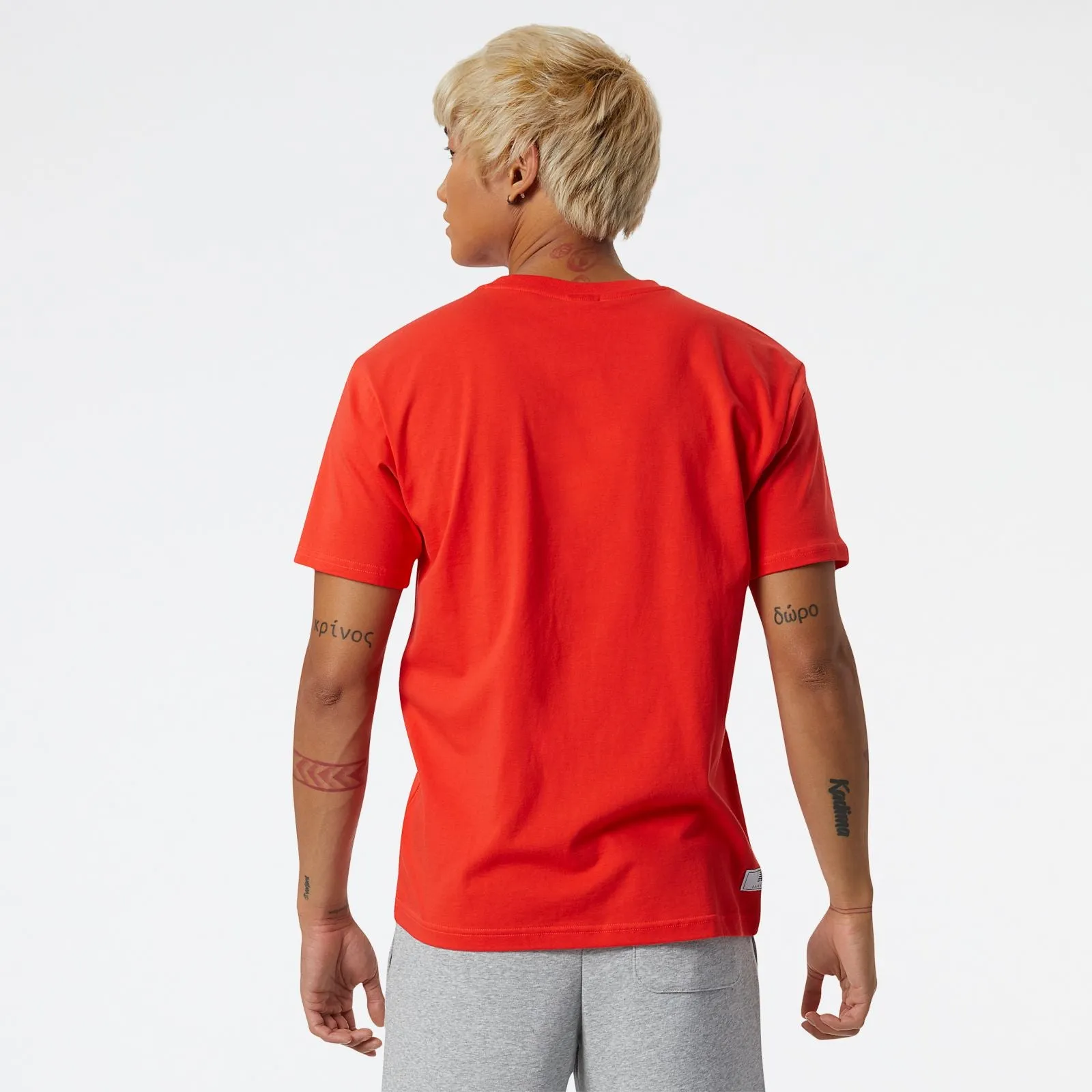 NB Hoops Essential Tee - ENERGY RED Wave Core
