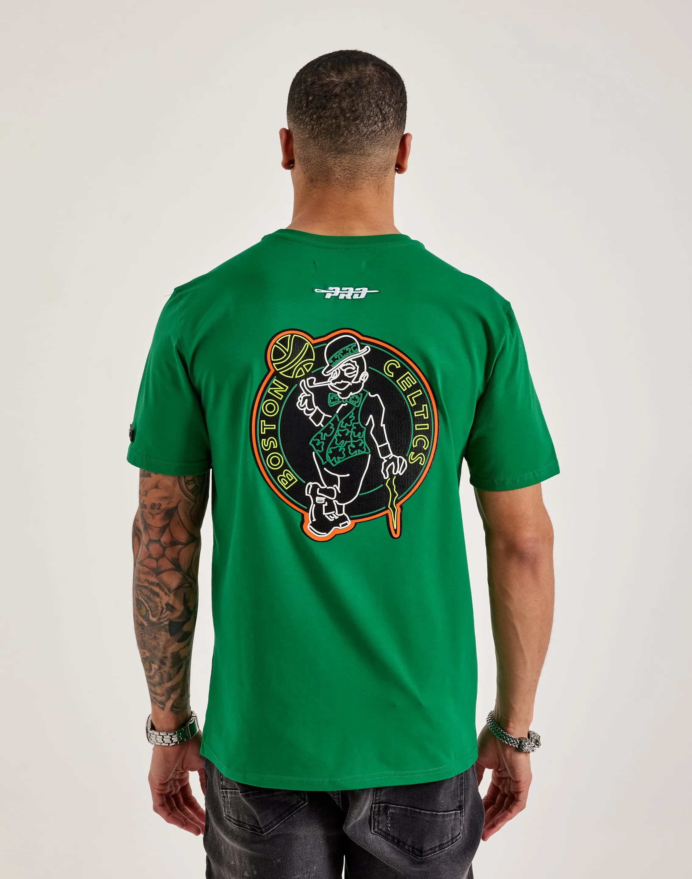 Pro Standard NBA Boston Celtics Tee Road Look