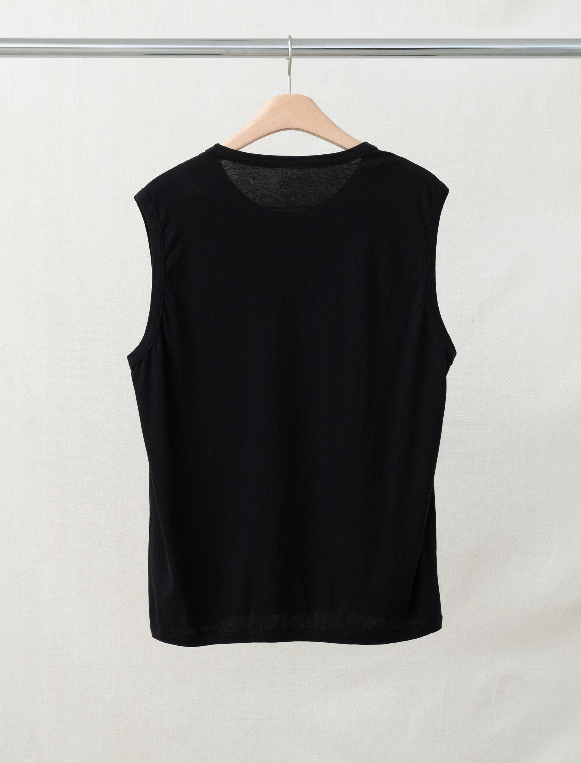 Sleeveless T-Shirt (Black) FlexibleKnit