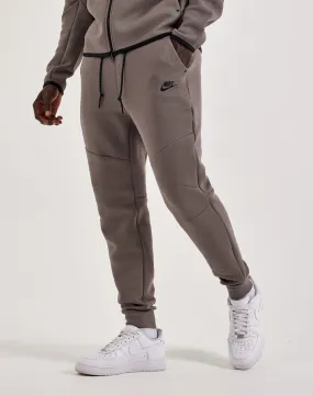 Nike Tech Fleece Joggers Conscious Fit