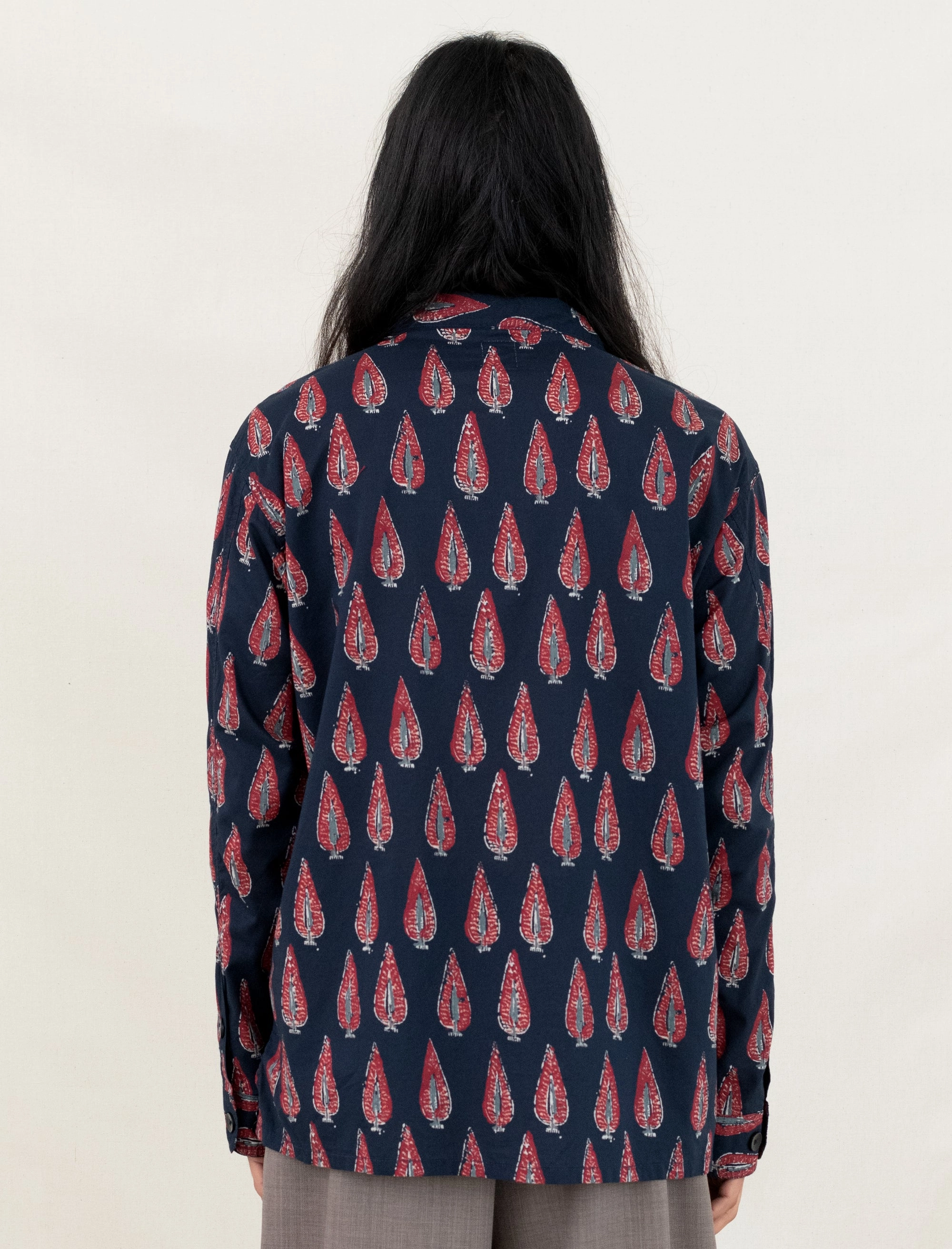 Smokey Shirt (Navy) Street Style