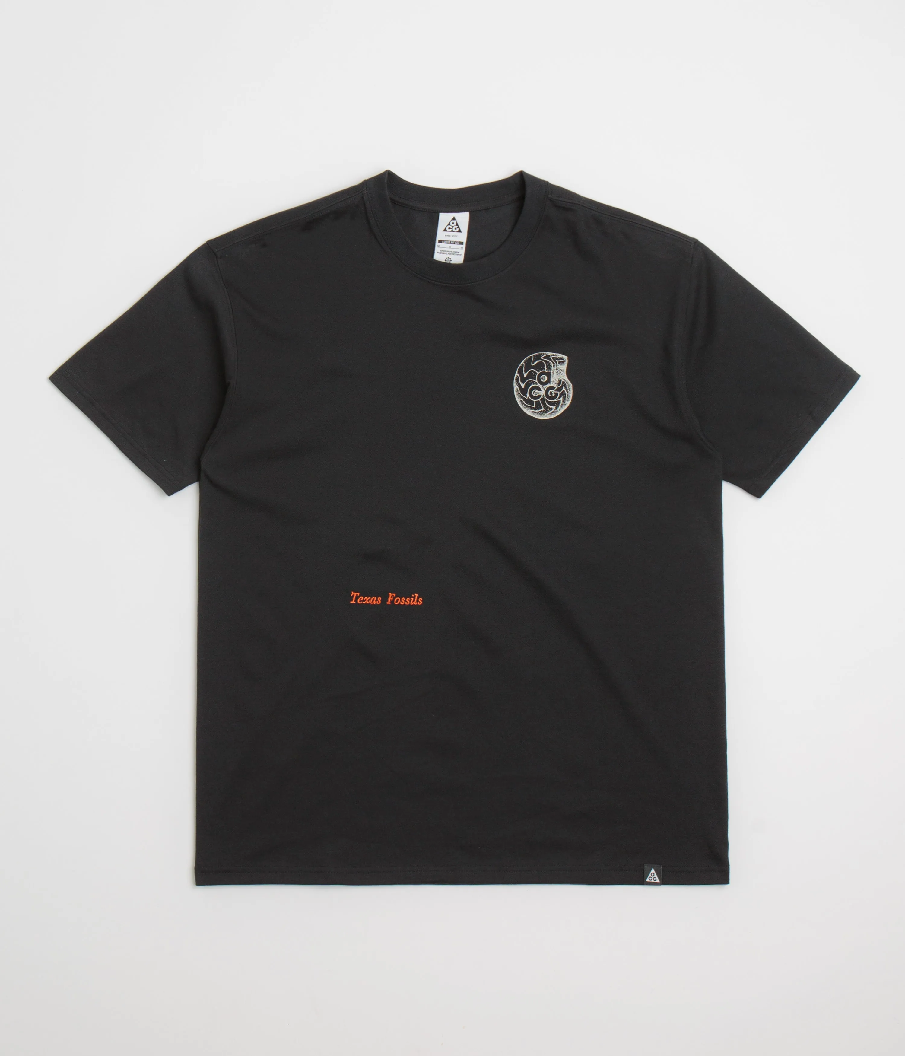 Nike ACG Fossils T-Shirt - Black Travel Essential soccer event