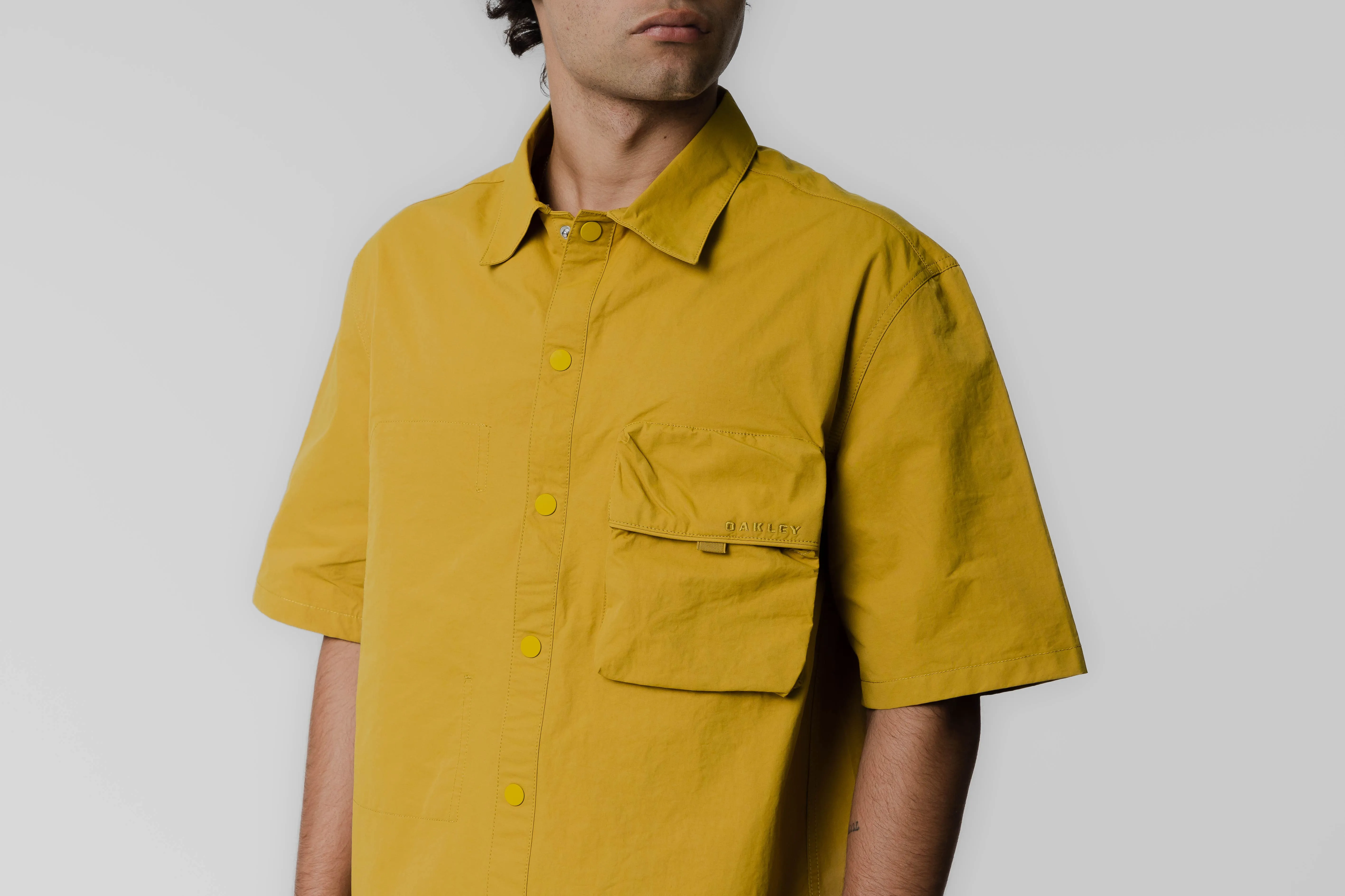 Oakley Reserve Pocket Shirt Asymmetrical hem LowProfileSeams