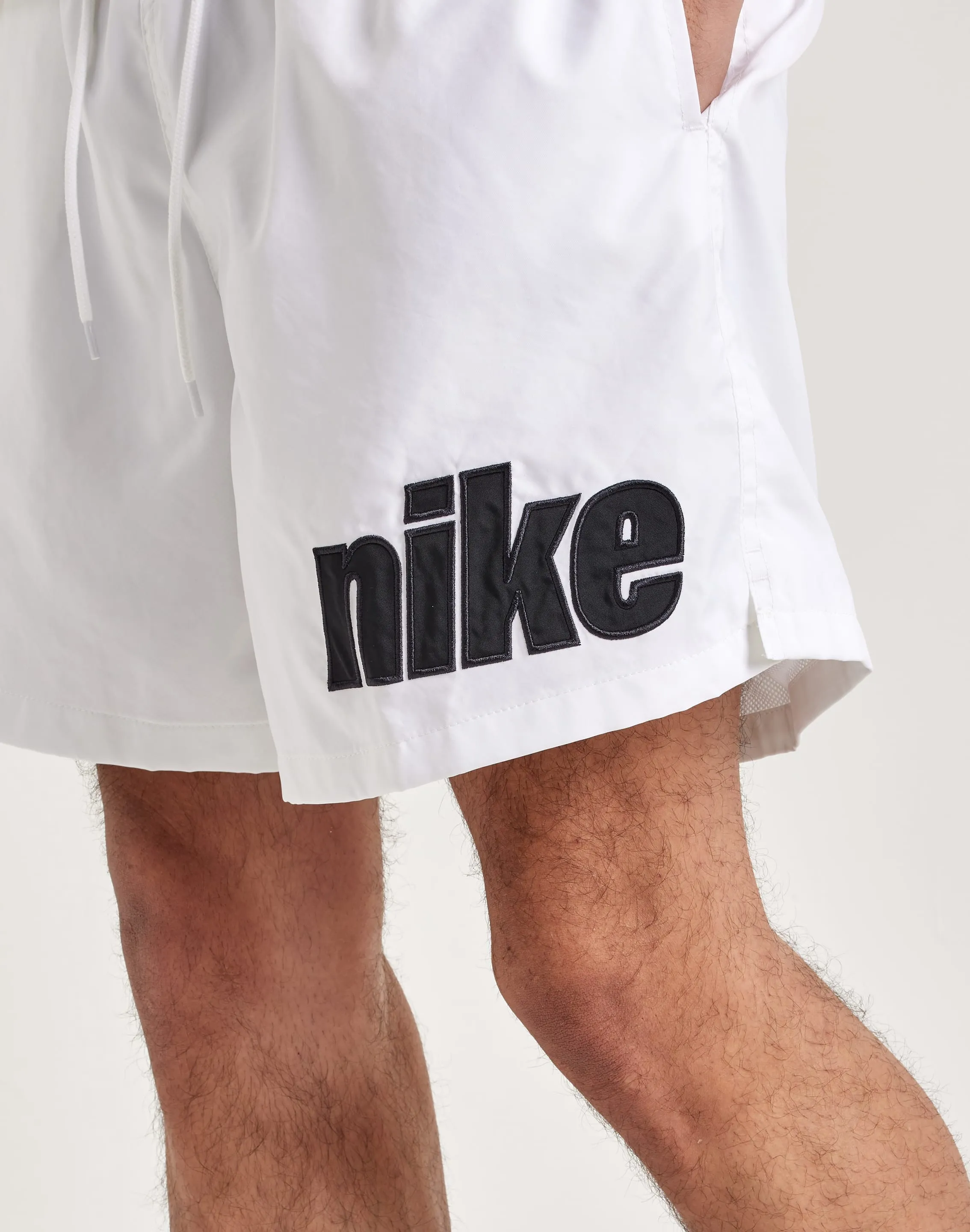 Hero Fit MultiPocket Nike Club Flow Shorts