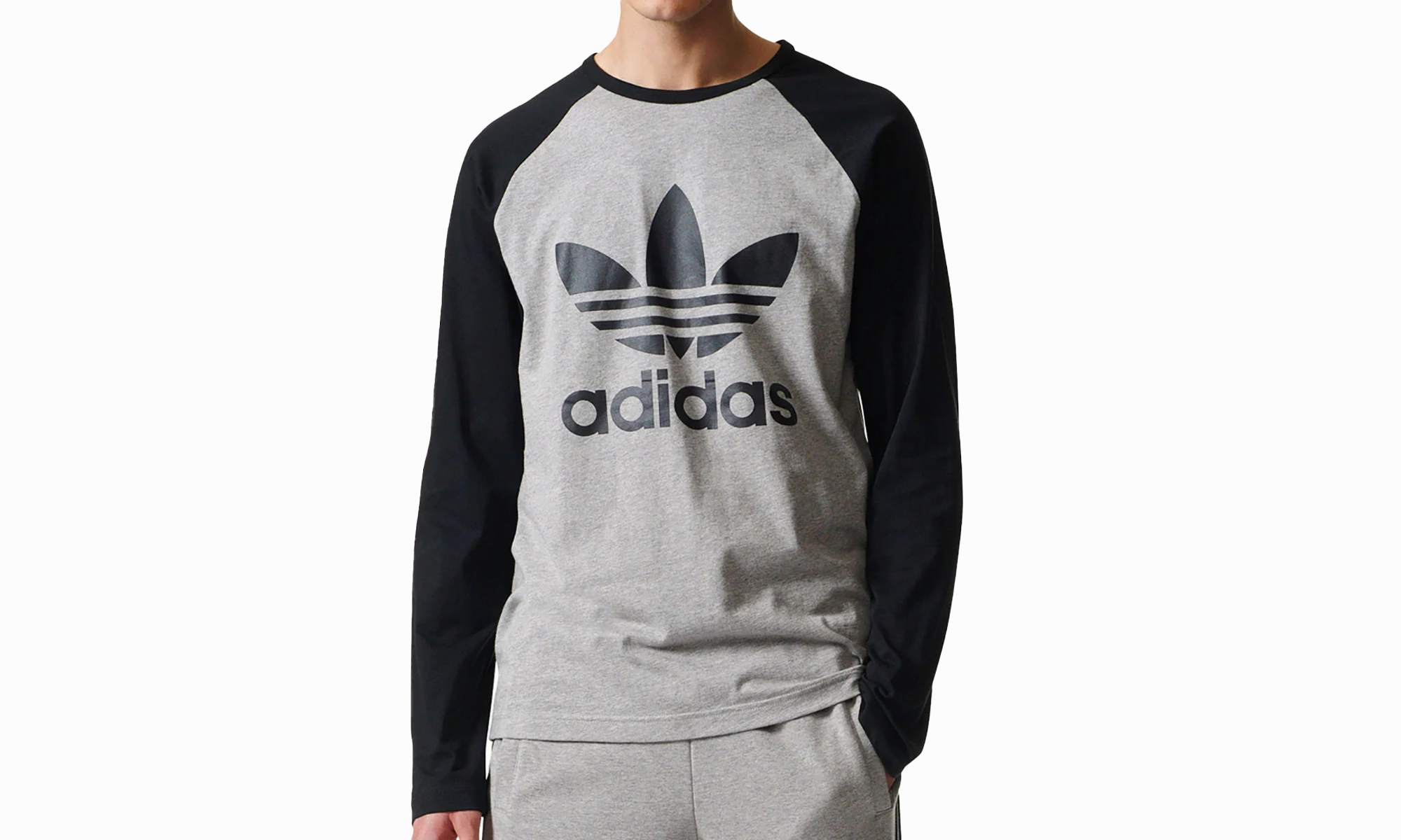 MatteFinishTexture Tencel Blend Fabric Trefoil Long Sleeve T-Shirt "Medium Grey Heather / Black"