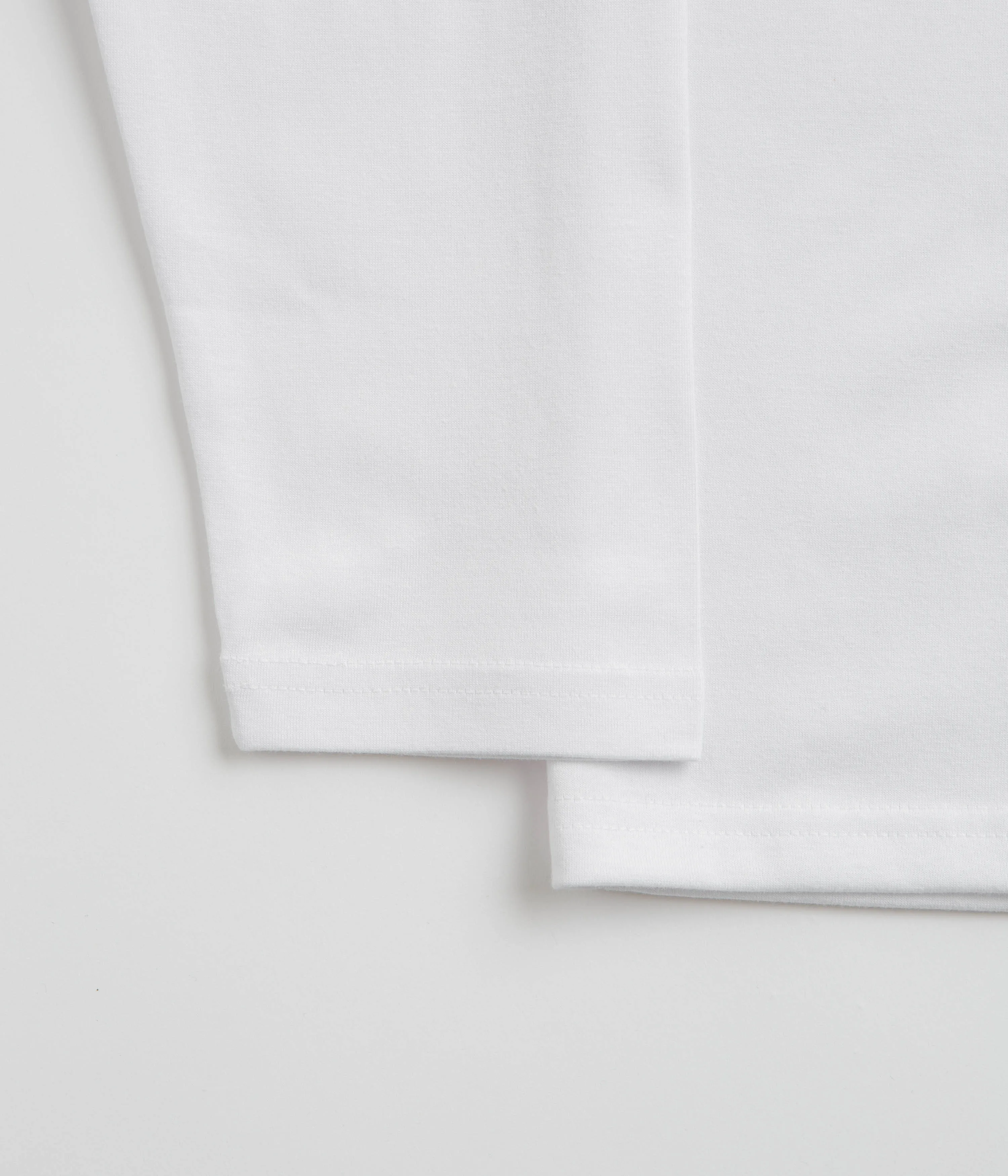 Snow Peak Onepoint Logo Long Sleeve T-Shirt - White board shorts silhouette Ergonomic Sleeve Length