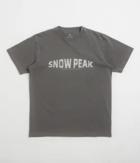 Airflow Enhanced Back Panel Snow Peak Oval Logo T-Shirt - Charcoal